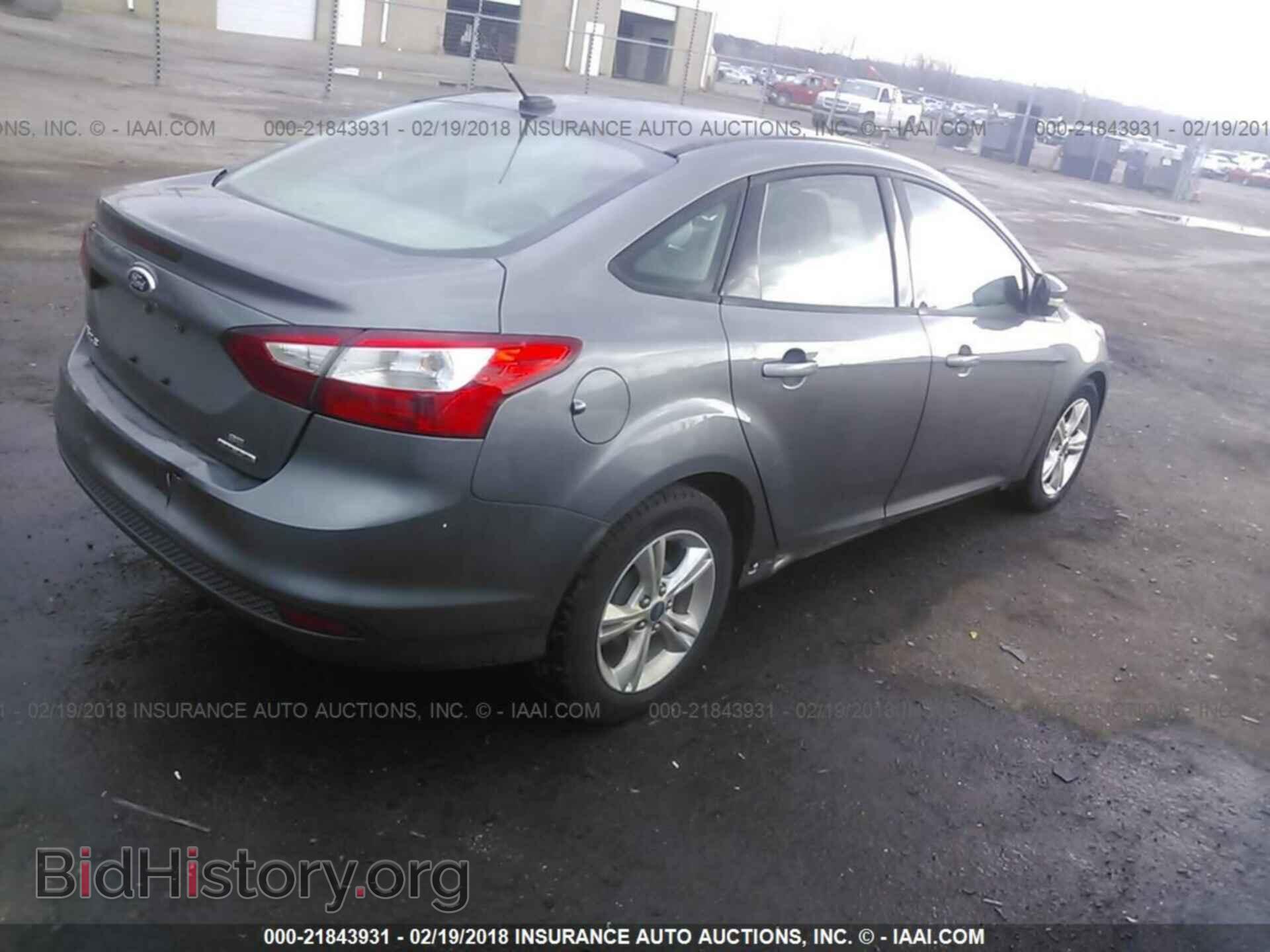 2013 Ford Focus - VIN: 1FADP3F21DL144416 - Фото 4