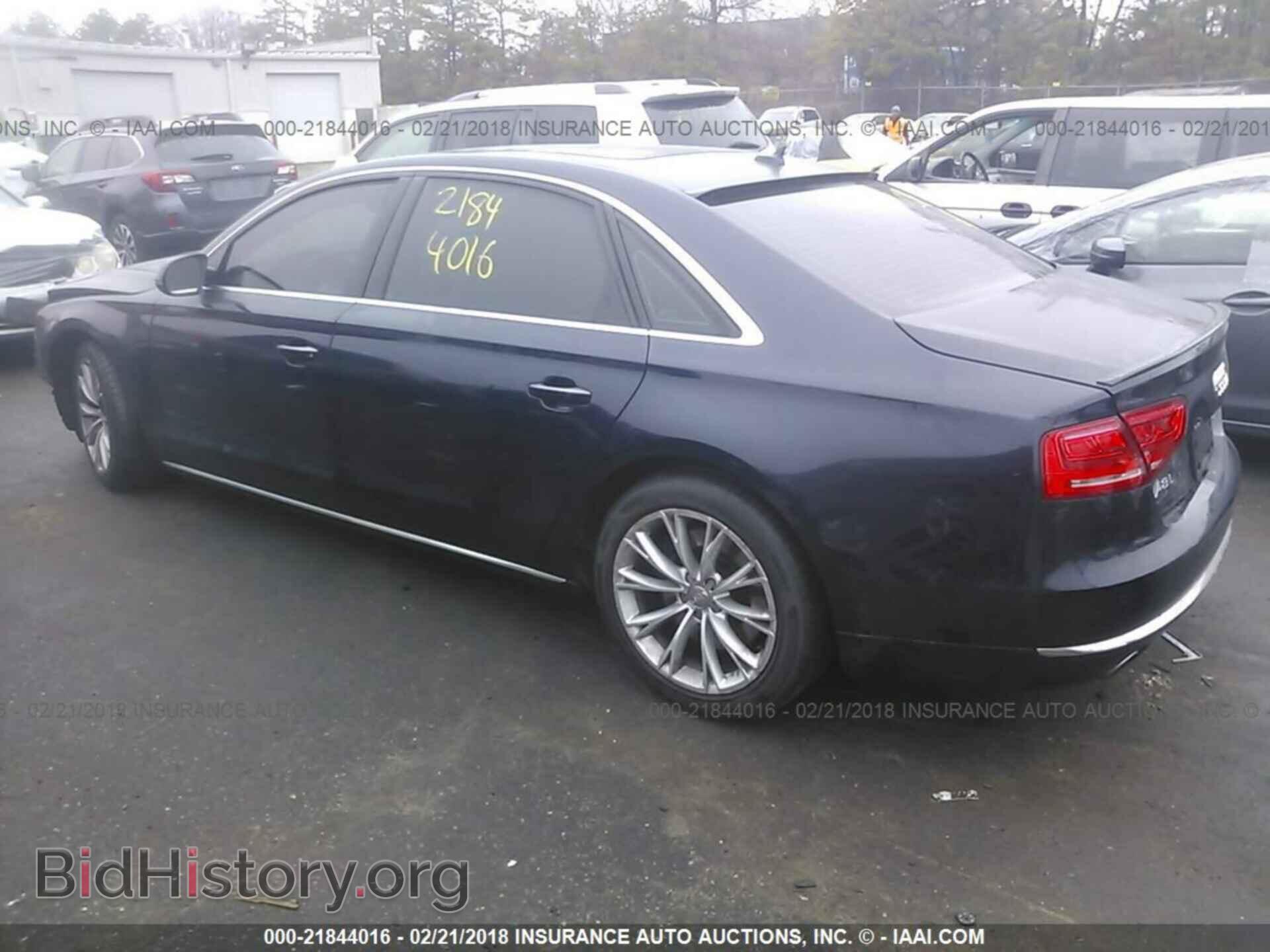2011 Audi A8 - VIN: WAURVAFD1BN010807 - Photo 3