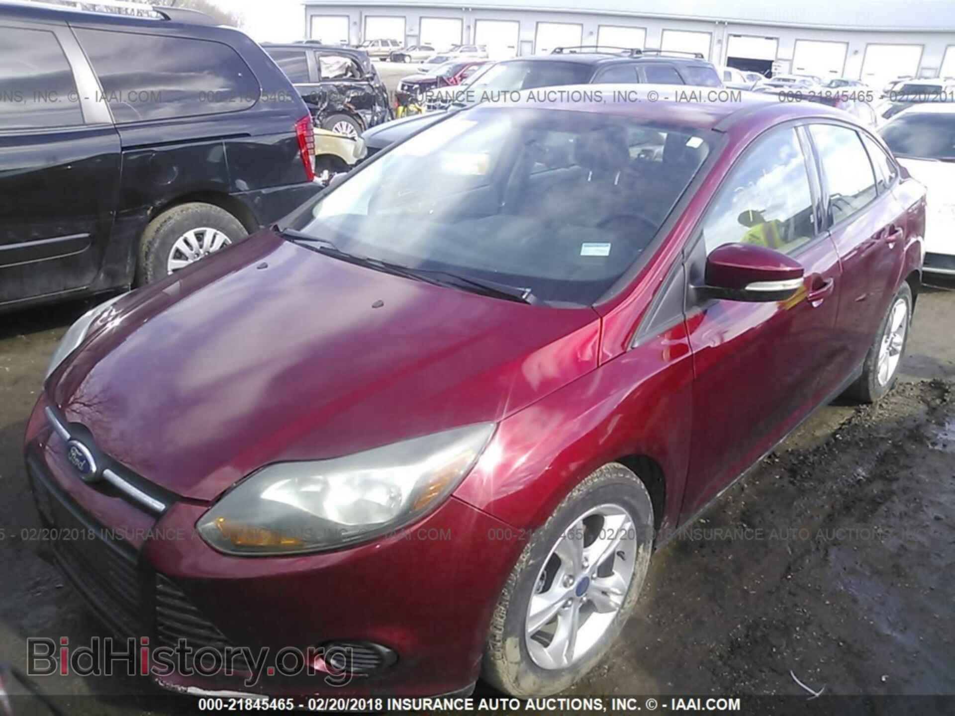 2013 Ford Focus - VIN: 1FADP3F25DL360818 - Photo 2
