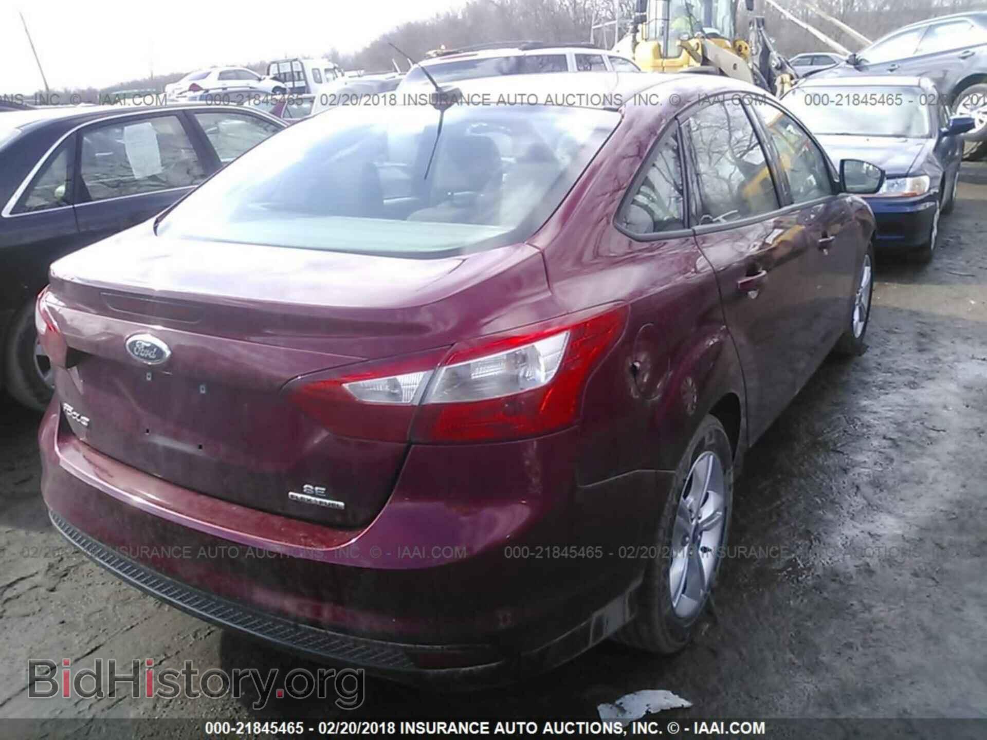 2013 Ford Focus - VIN: 1FADP3F25DL360818 - Photo 4