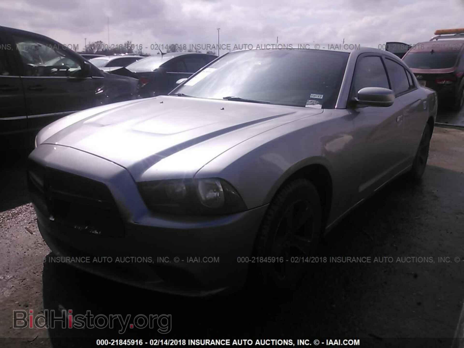 2011 Dodge Charger - VIN: 2B3CL3CG3BH534401 - Фото 2