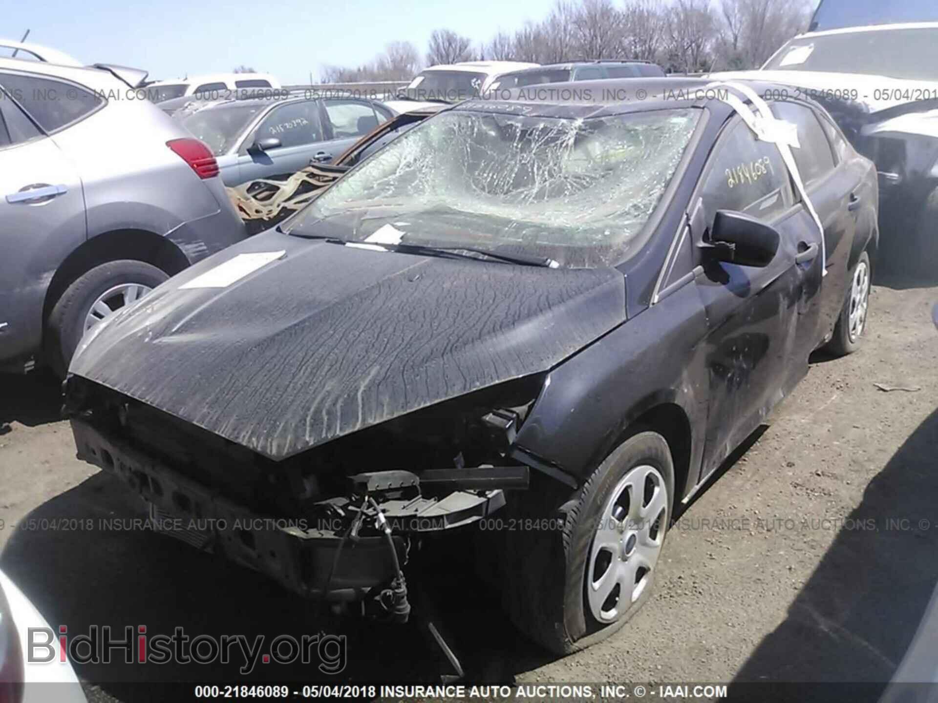 2017 Ford Focus - VIN: 1FADP3E25HL245479 - Фото 2
