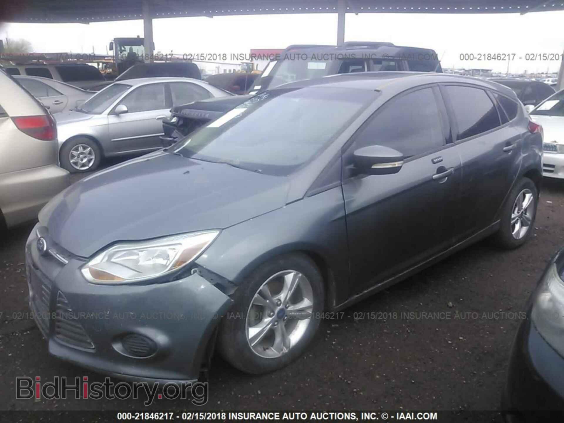 2013 Ford Focus - VIN: 1FADP3K20DL138807 - Photo 2