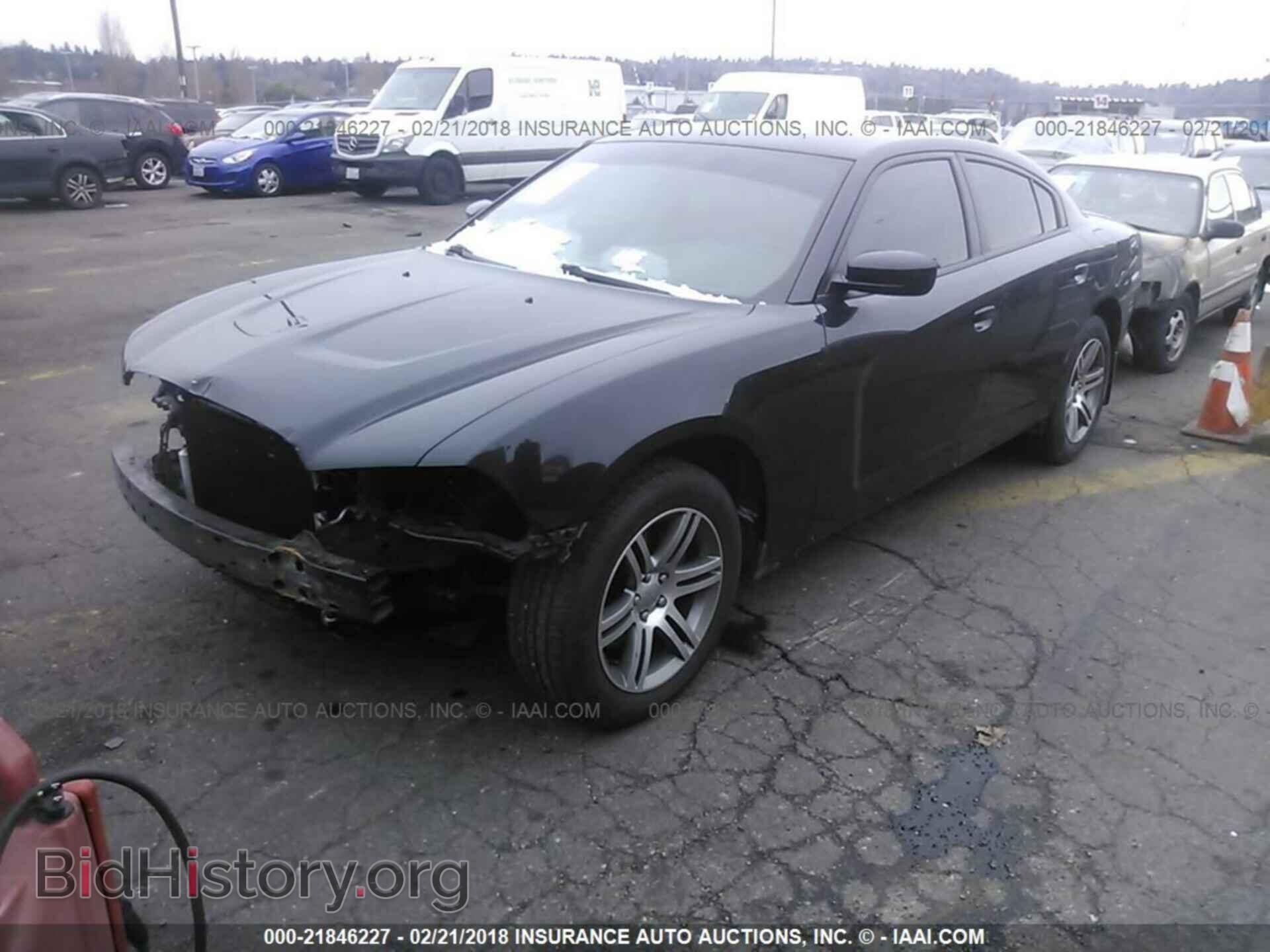 2012 Dodge Charger - VIN: 2C3CDXAG2CH222436 - Фото 2