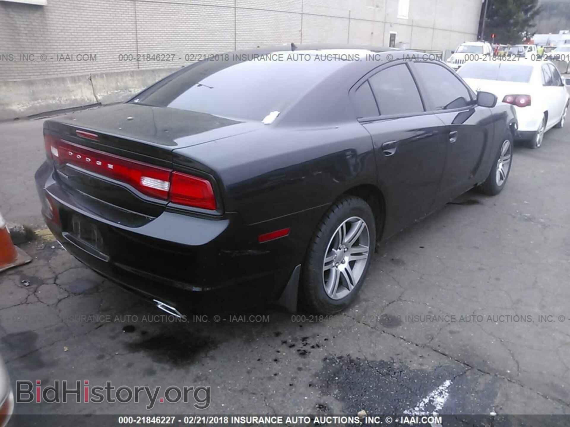 2012 Dodge Charger - VIN: 2C3CDXAG2CH222436 - Фото 4