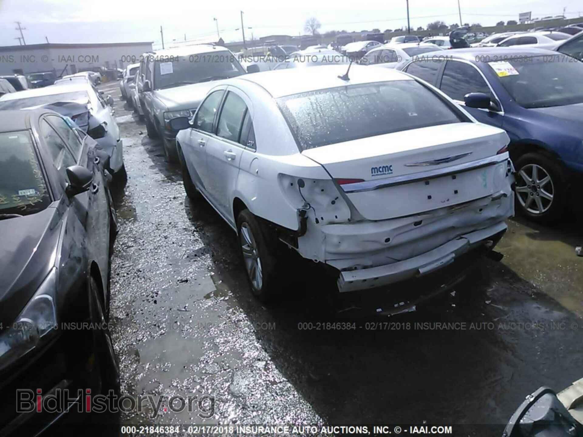 2013 Chrysler 200 - VIN: 1C3CCBAB5DN704451 - Фото 3