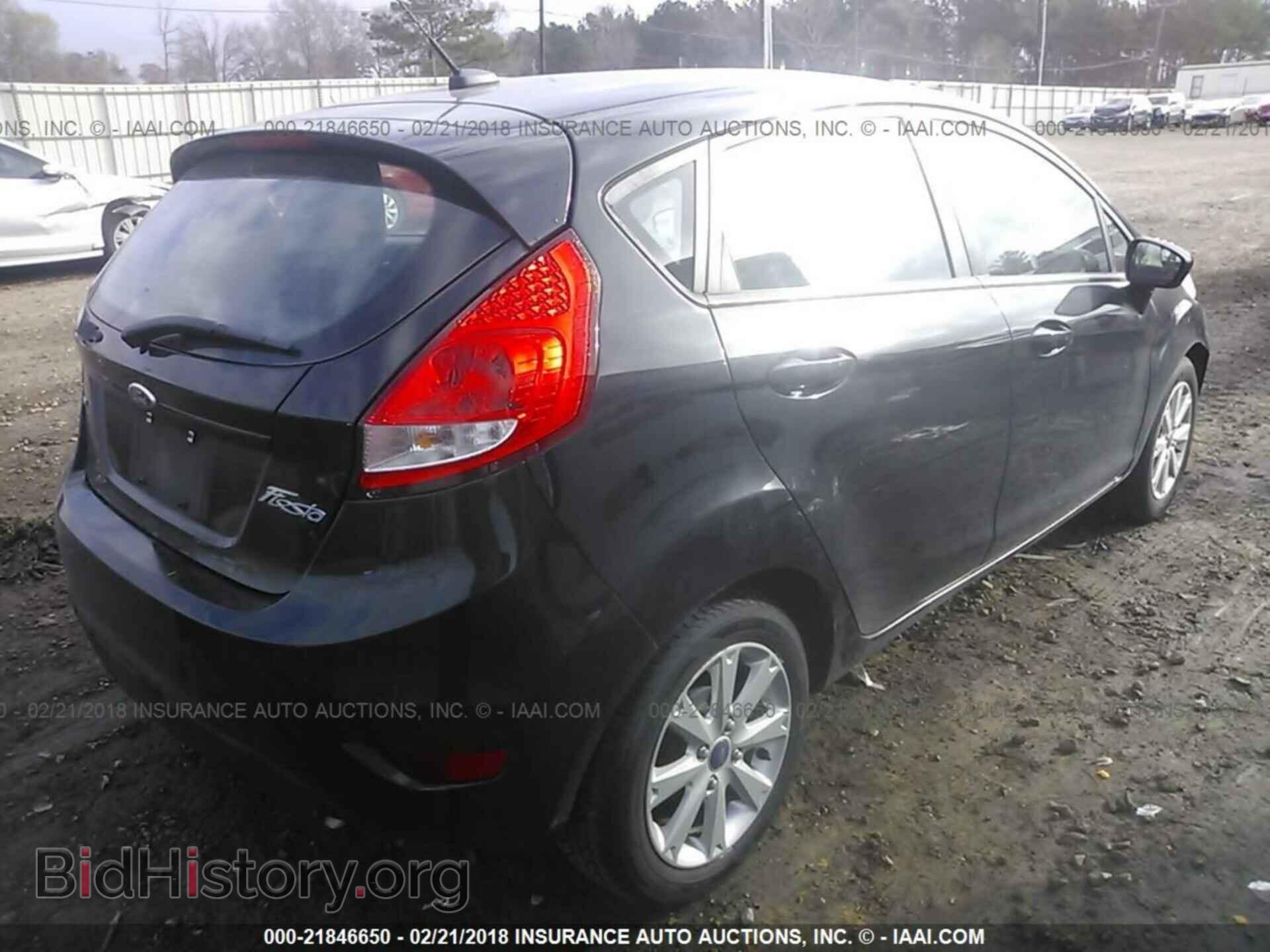 2012 Ford Fiesta - VIN: 3FADP4EJ7CM182180 - Фото 4