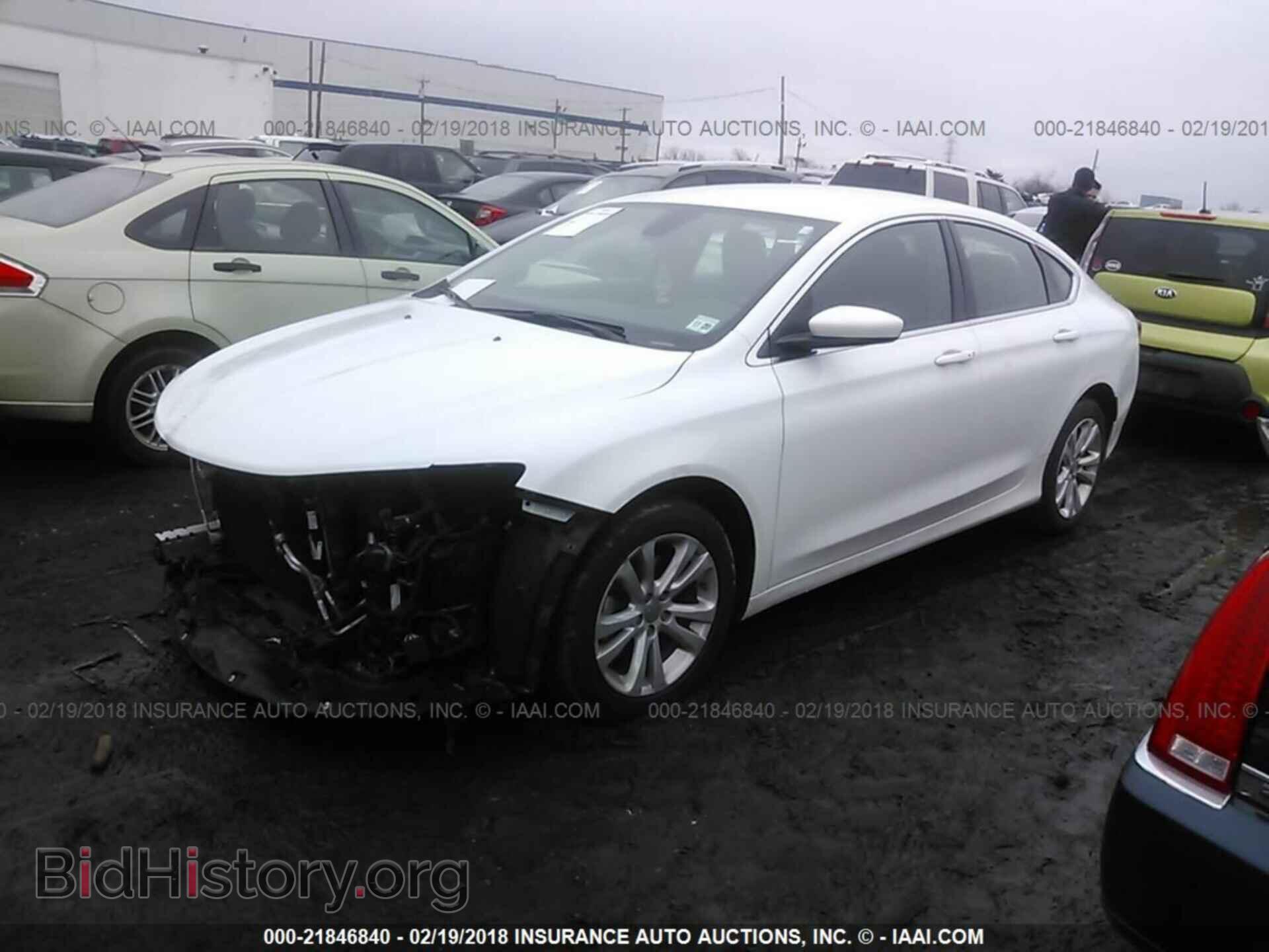 2015 Chrysler 200 - VIN: 1C3CCCAB7FN595113 - Фото 2
