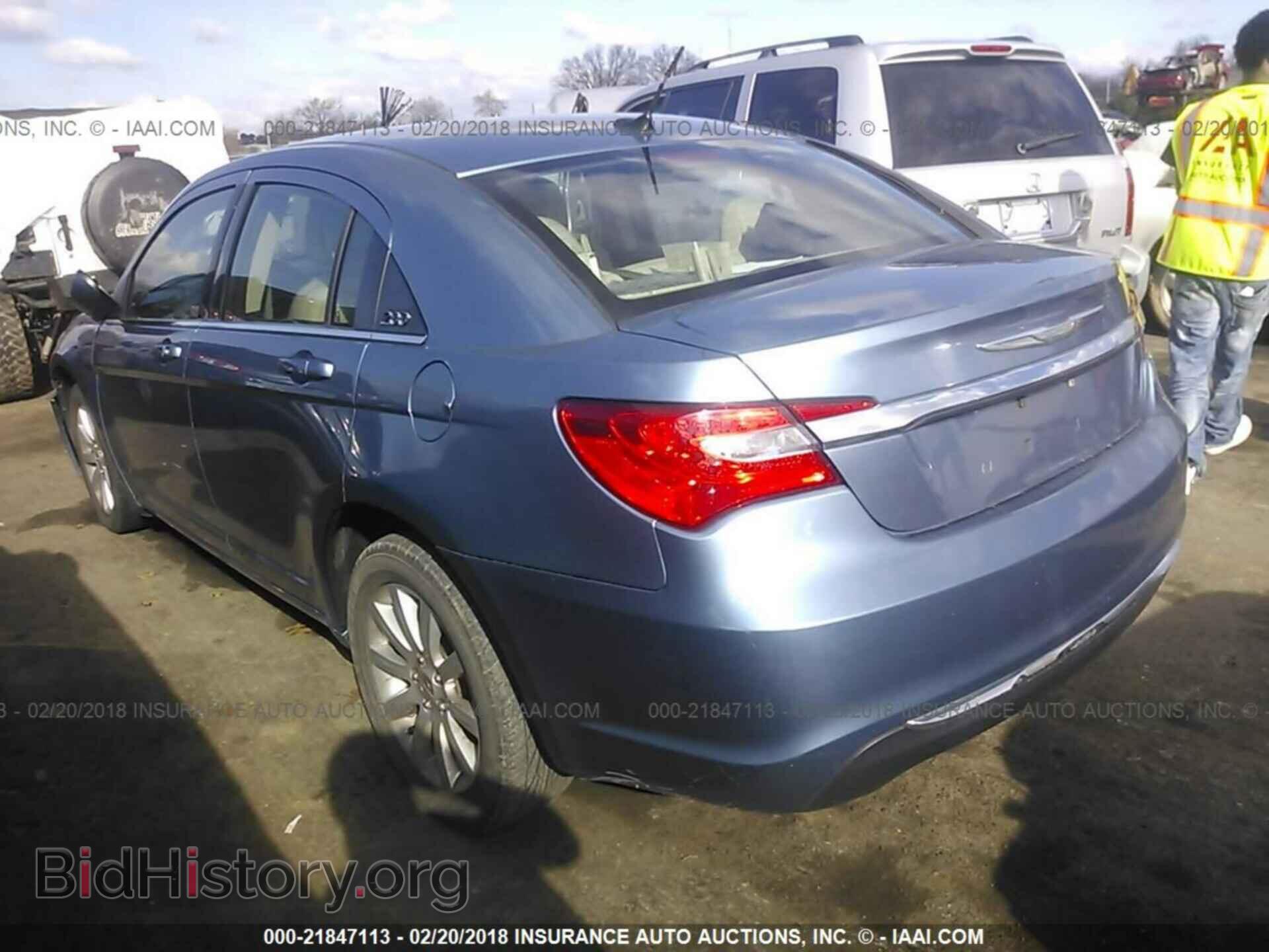 2011 Chrysler 200 - VIN: 1C3BC1FB2BN620020 - Фото 3