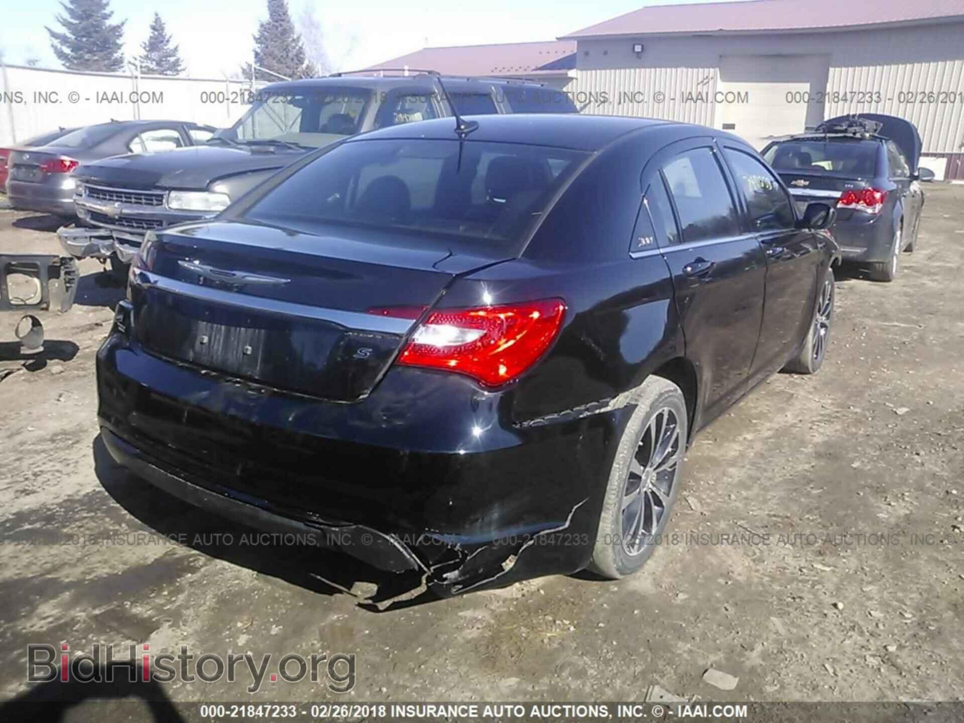 2013 Chrysler 200 - VIN: 1C3CCBCG0DN699264 - Фото 4