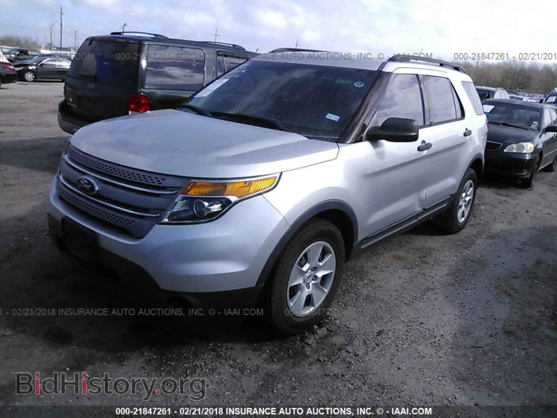 2013 Ford Explorer - VIN: 1FM5K7B85DGB26147 - Фото 2