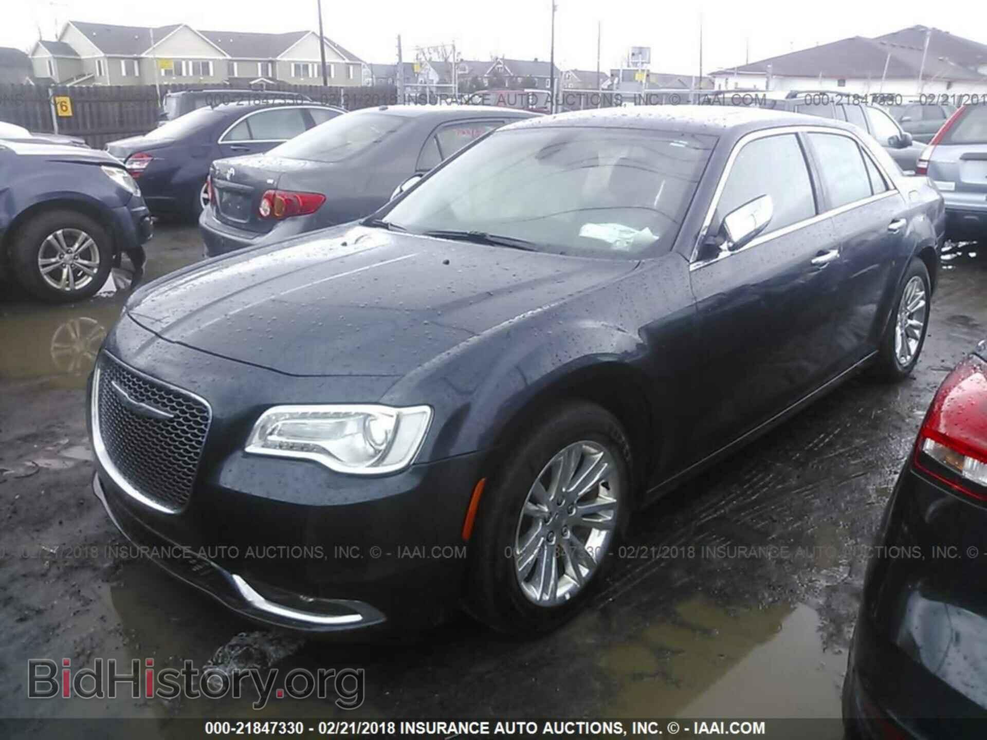 2016 Chrysler 300c - VIN: 2C3CCAEG6GH342417 - Фото 2