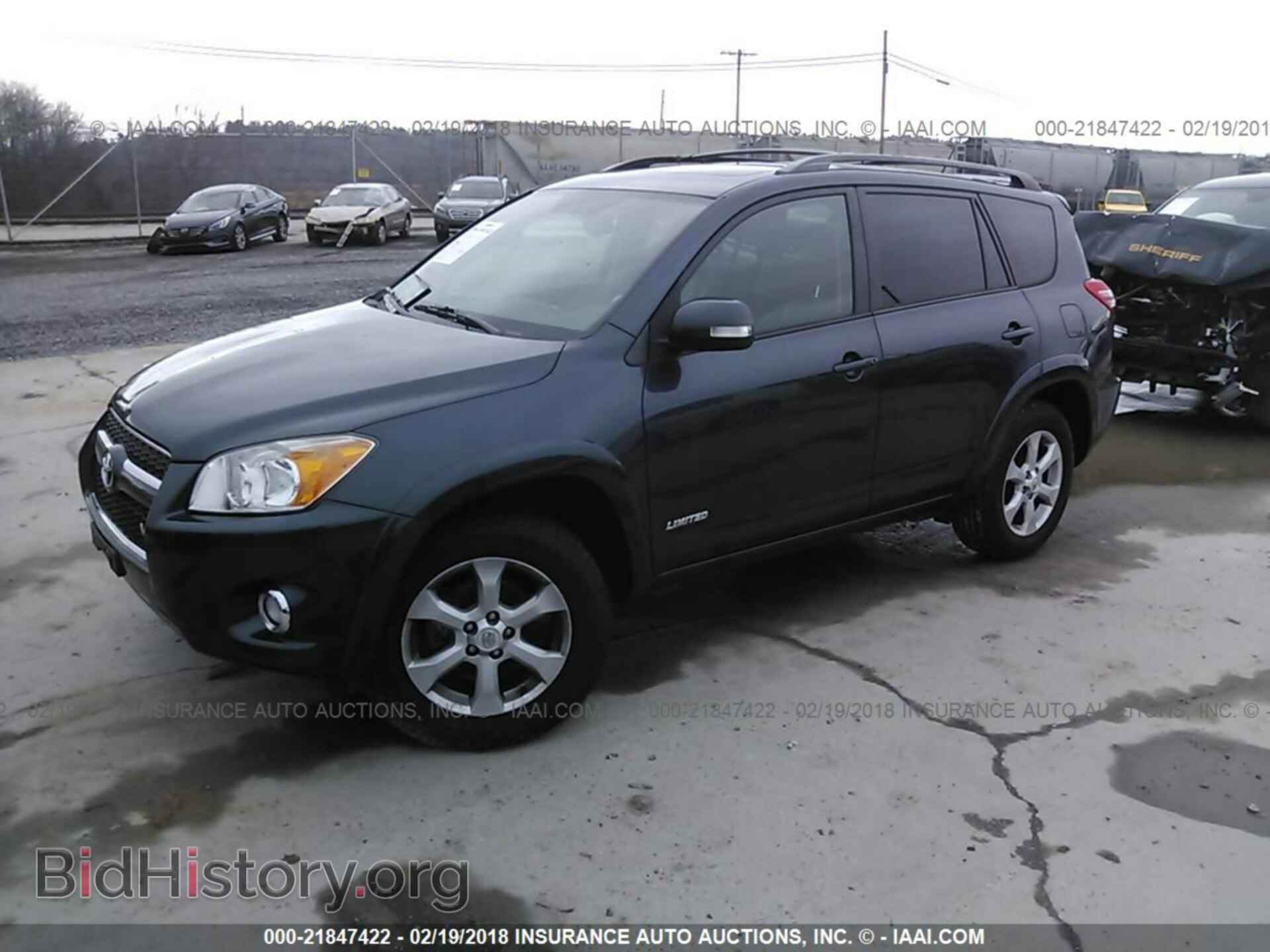 2011 Toyota Rav4 - VIN: 2T3DK4DV2BW059252 - Фото 2