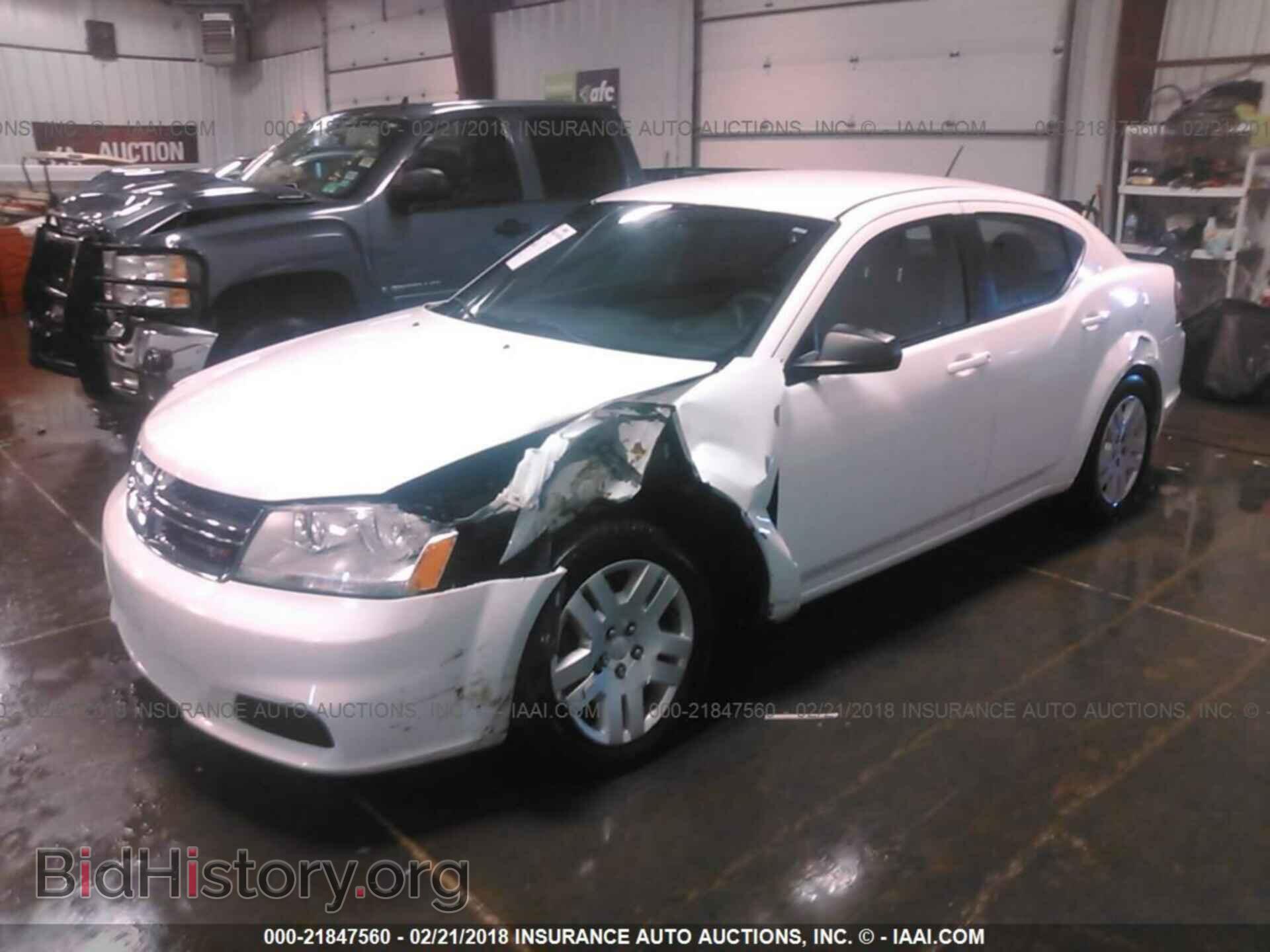 2014 Dodge Avenger - VIN: 1C3CDZAB2EN175421 - Photo 2