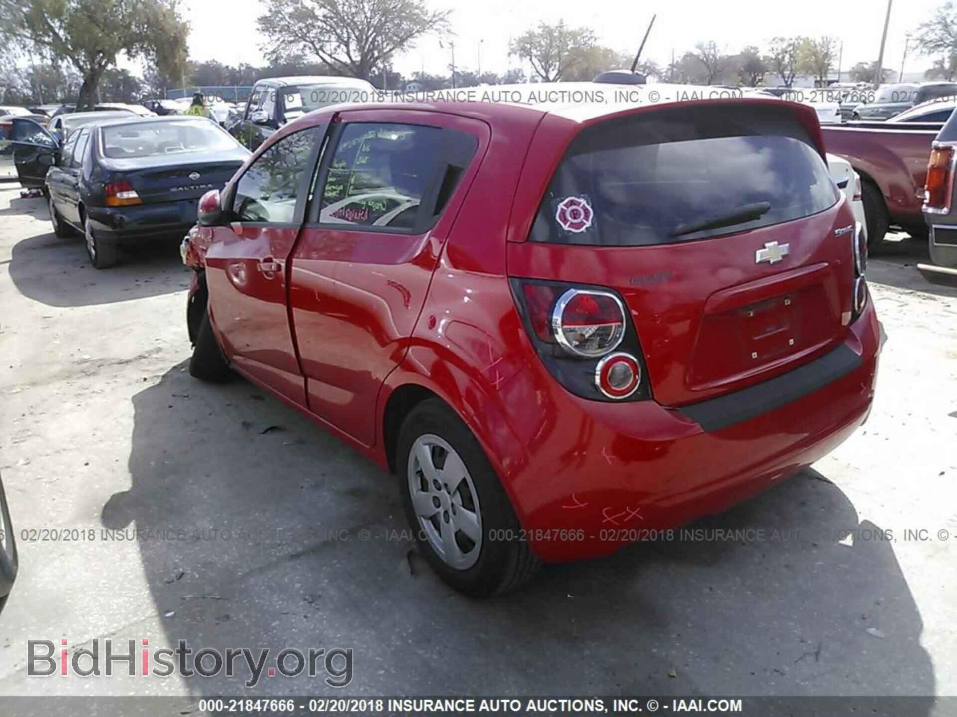 2015 Chevrolet Sonic - VIN: 1G1JA6SH7F4131444 - Фото 3