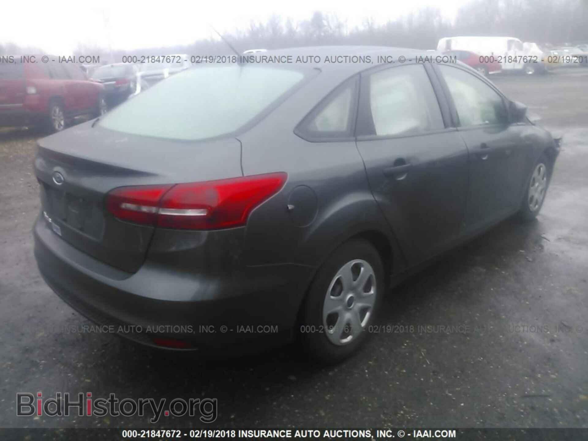 2016 Ford Focus - VIN: 1FADP3E24GL385974 - Фото 4