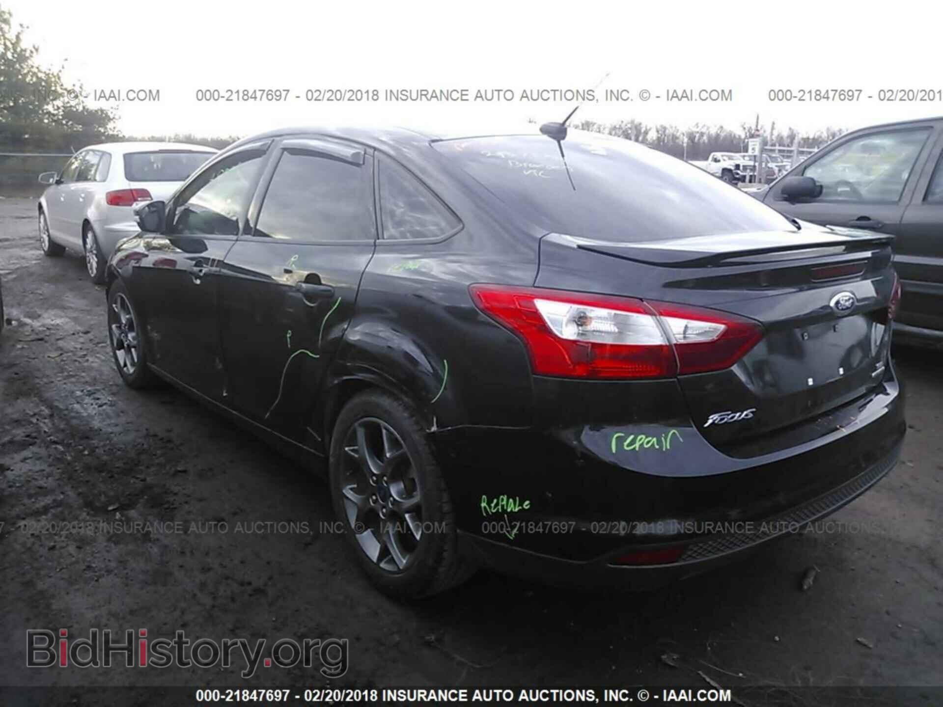 2014 Ford Focus - VIN: 1FADP3F26EL438685 - Фото 3
