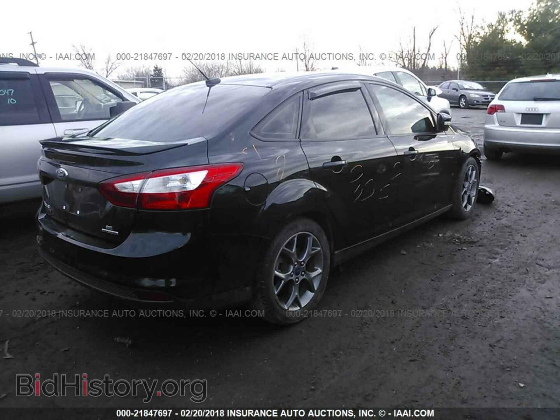 2014 Ford Focus - VIN: 1FADP3F26EL438685 - Фото 4