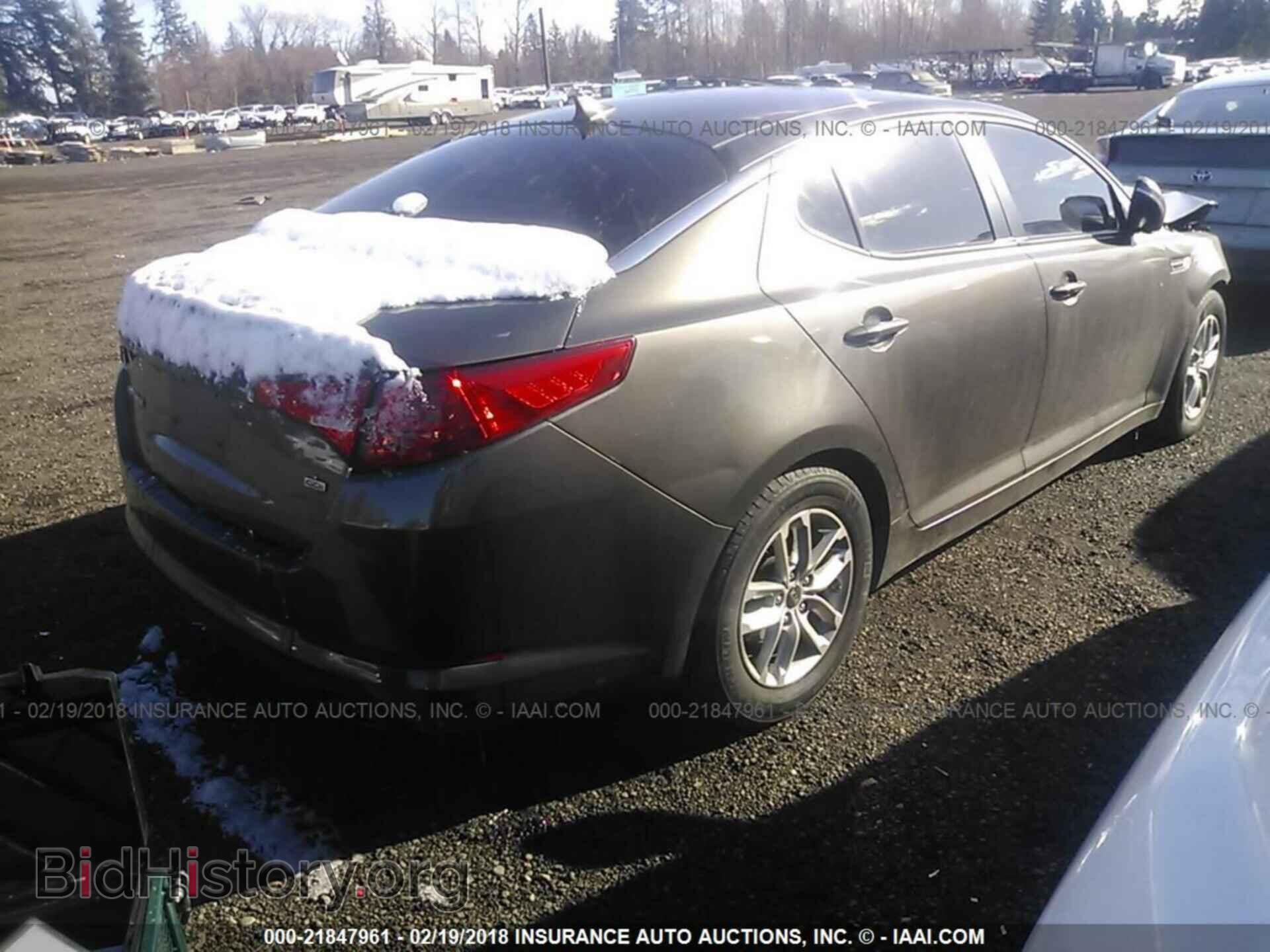 2011 Kia Optima - VIN: KNAGM4A73B5155585 - Фото 4