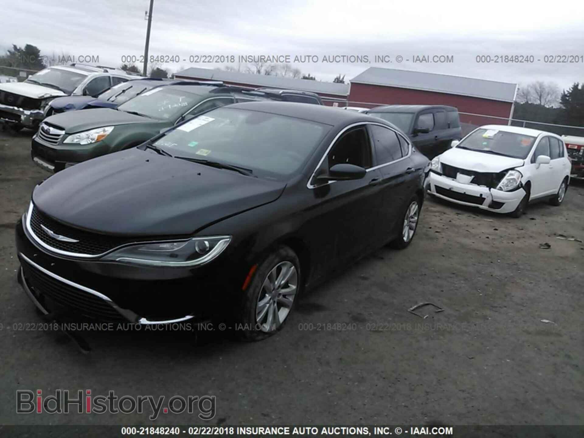 2016 Chrysler 200 - VIN: 1C3CCCAG2GN193741 - Photo 2