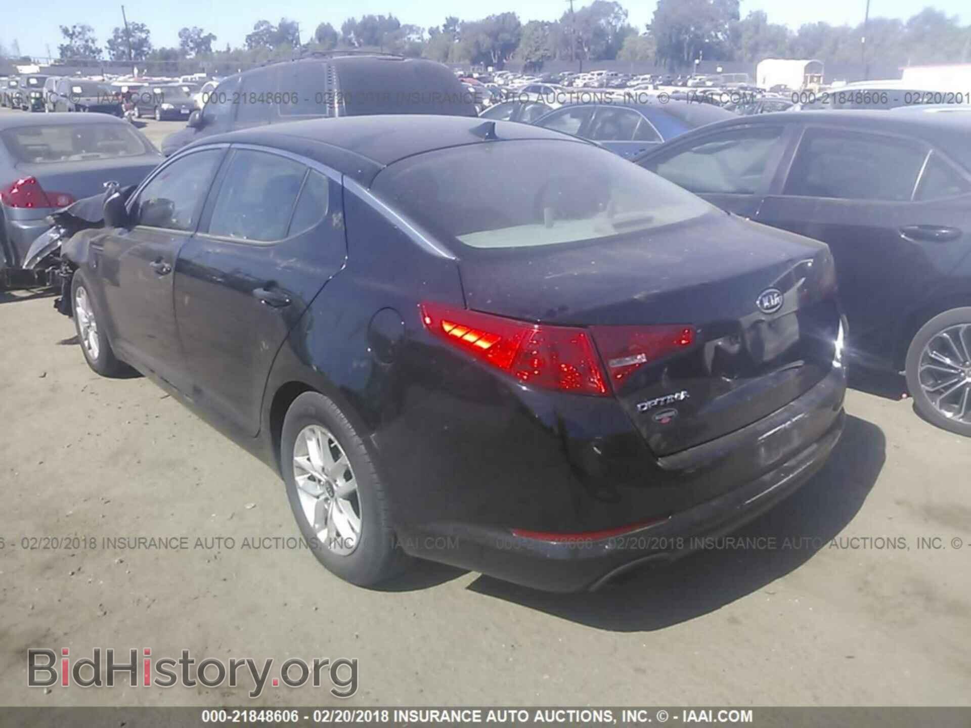 2011 Kia Optima - VIN: KNAGM4A79B5178403 - Photo 3