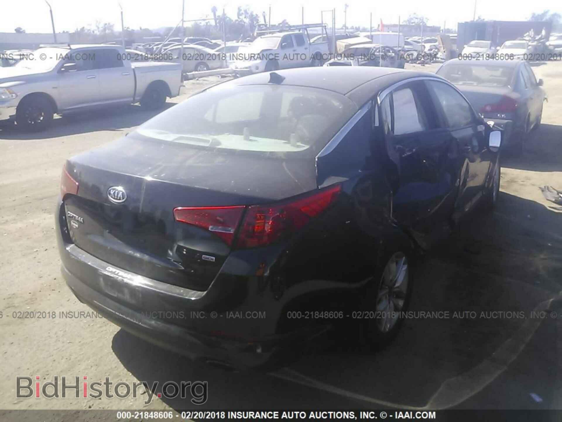 2011 Kia Optima - VIN: KNAGM4A79B5178403 - Photo 4