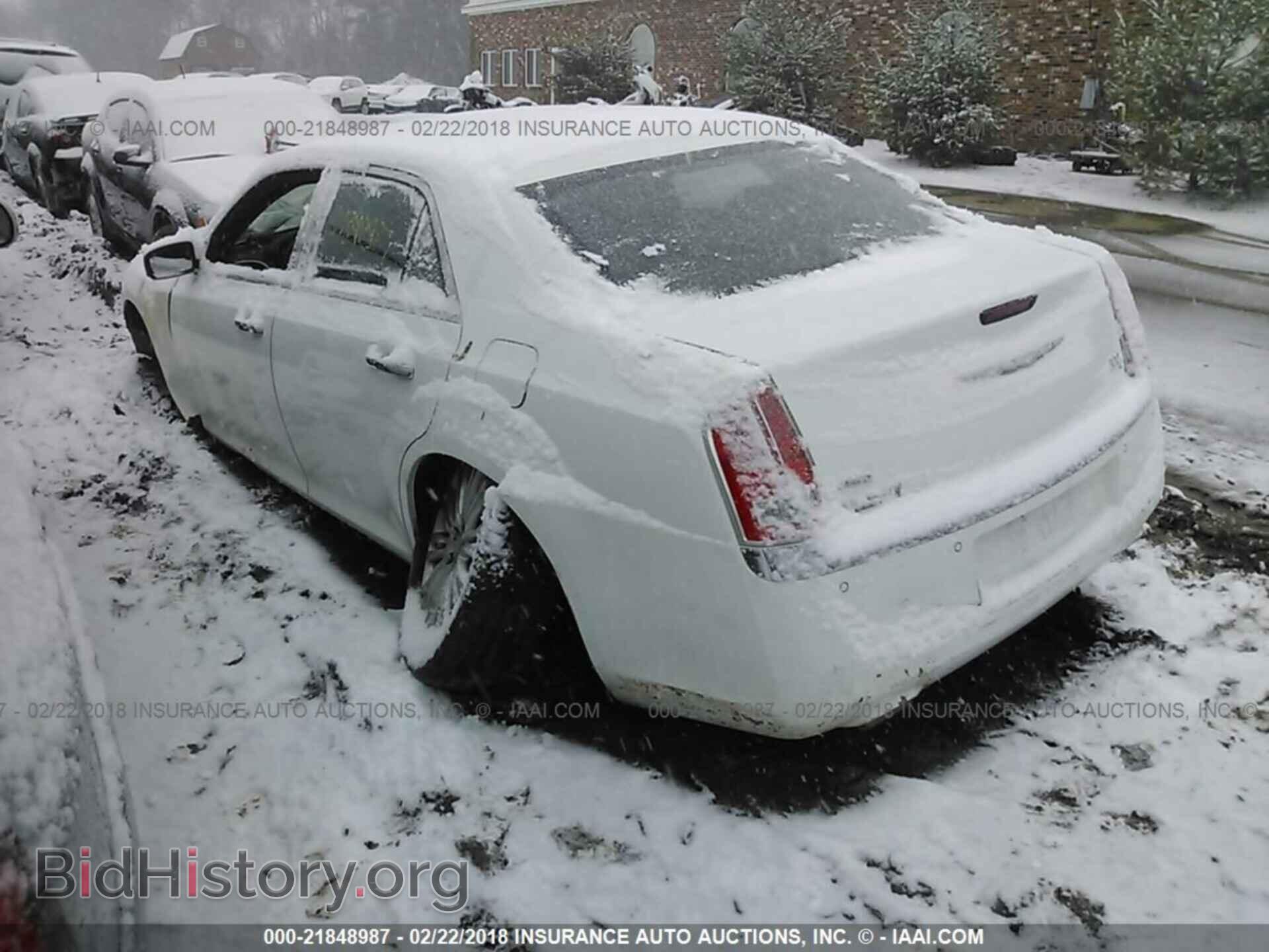 2014 Chrysler 300c - VIN: 2C3CCAKT2EH120780 - Фото 3
