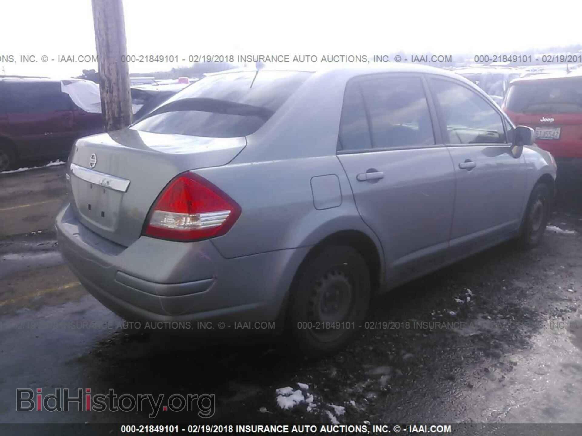 2011 Nissan Versa - VIN: 3N1BC1AP4BL378980 - Фото 4