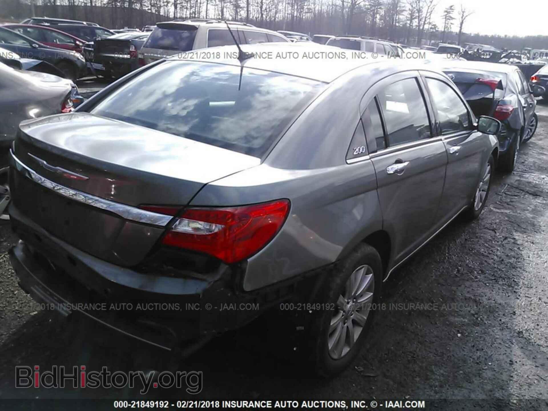 2013 Chrysler 200 - VIN: 1C3CCBCG2DN507472 - Фото 4