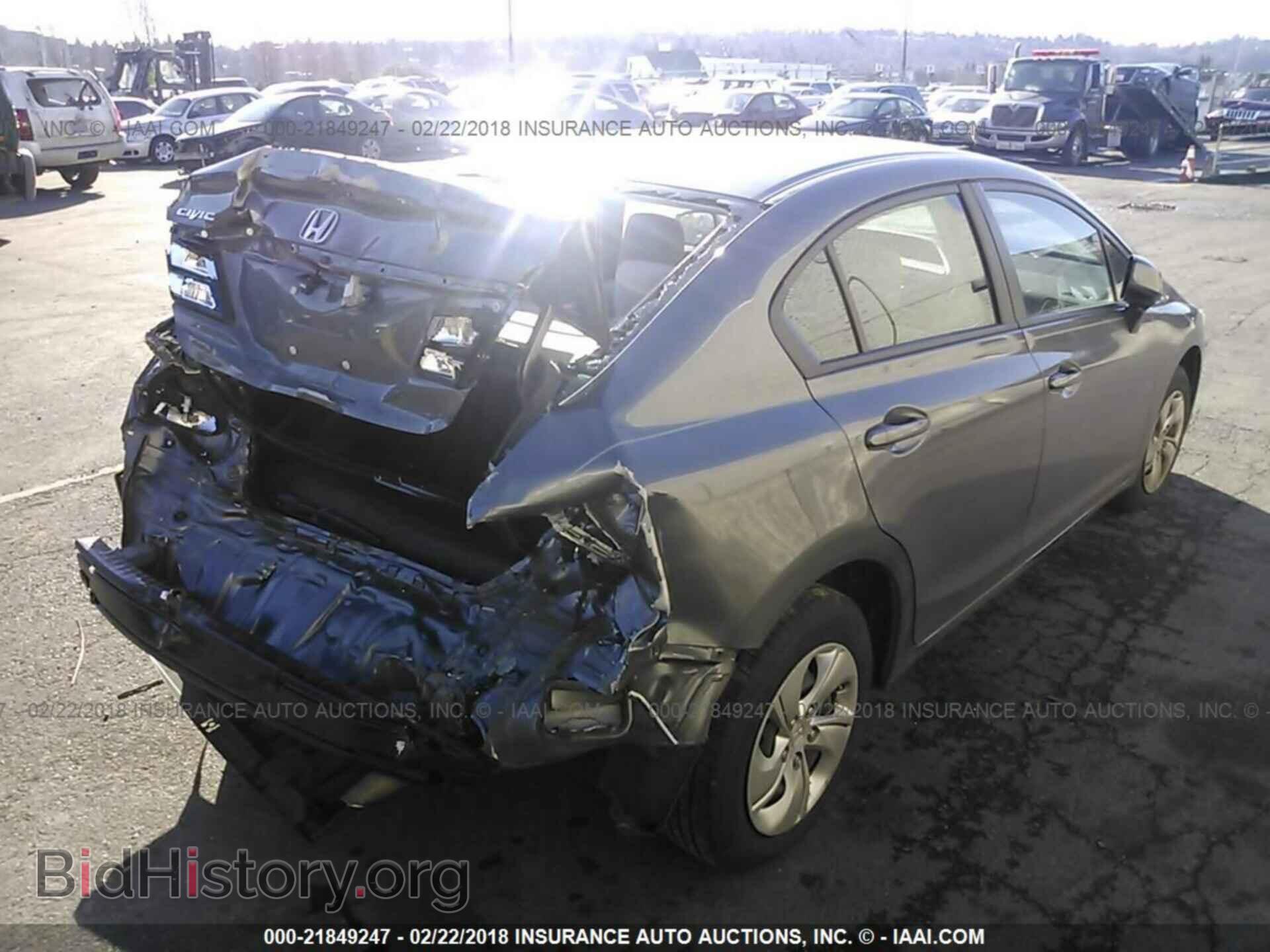 2013 Honda Civic - VIN: 19XFB2F52DE240411 - Фото 4