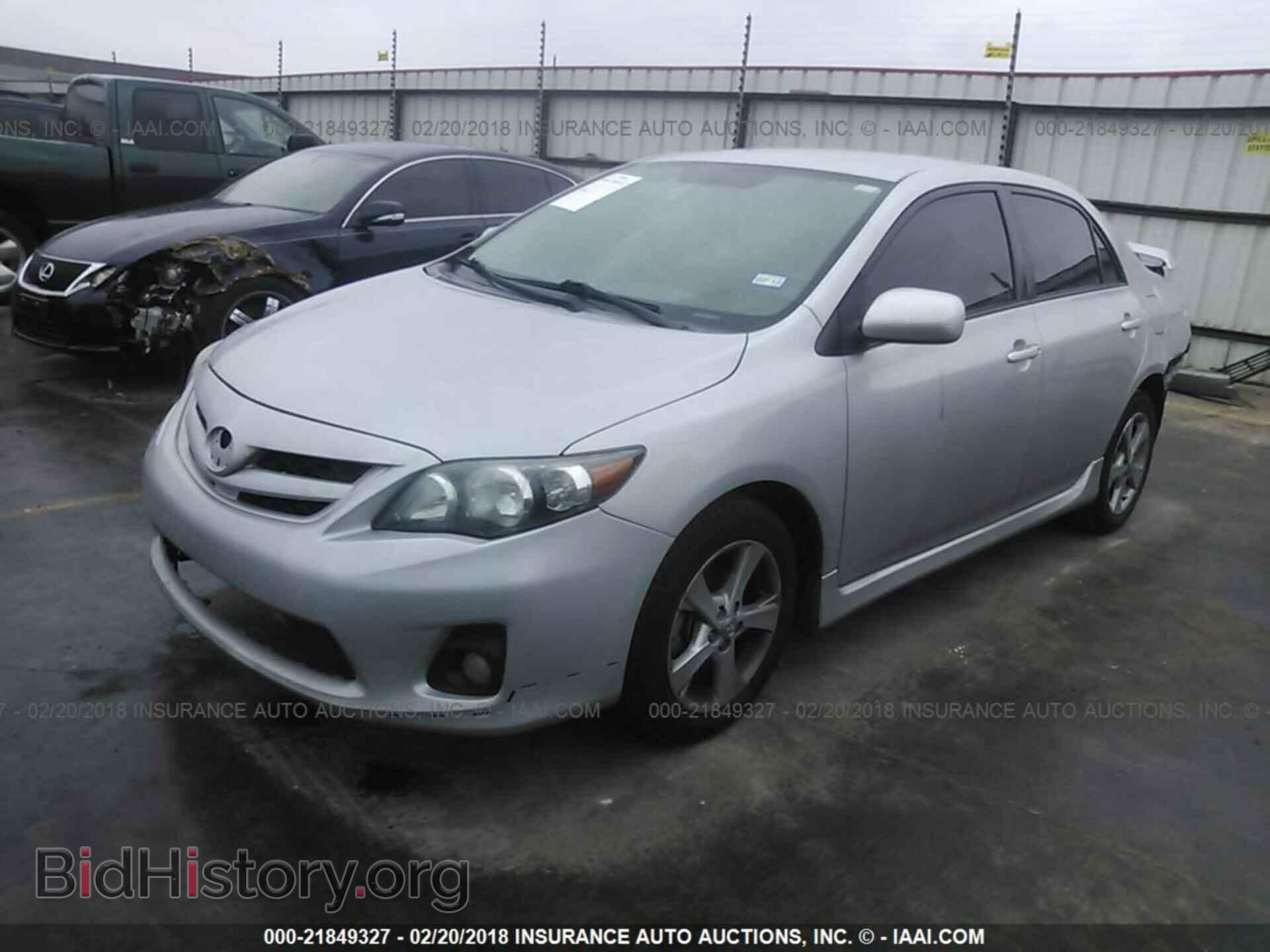 2011 Toyota Corolla - VIN: 2T1BU4EE3BC725321 - Фото 2