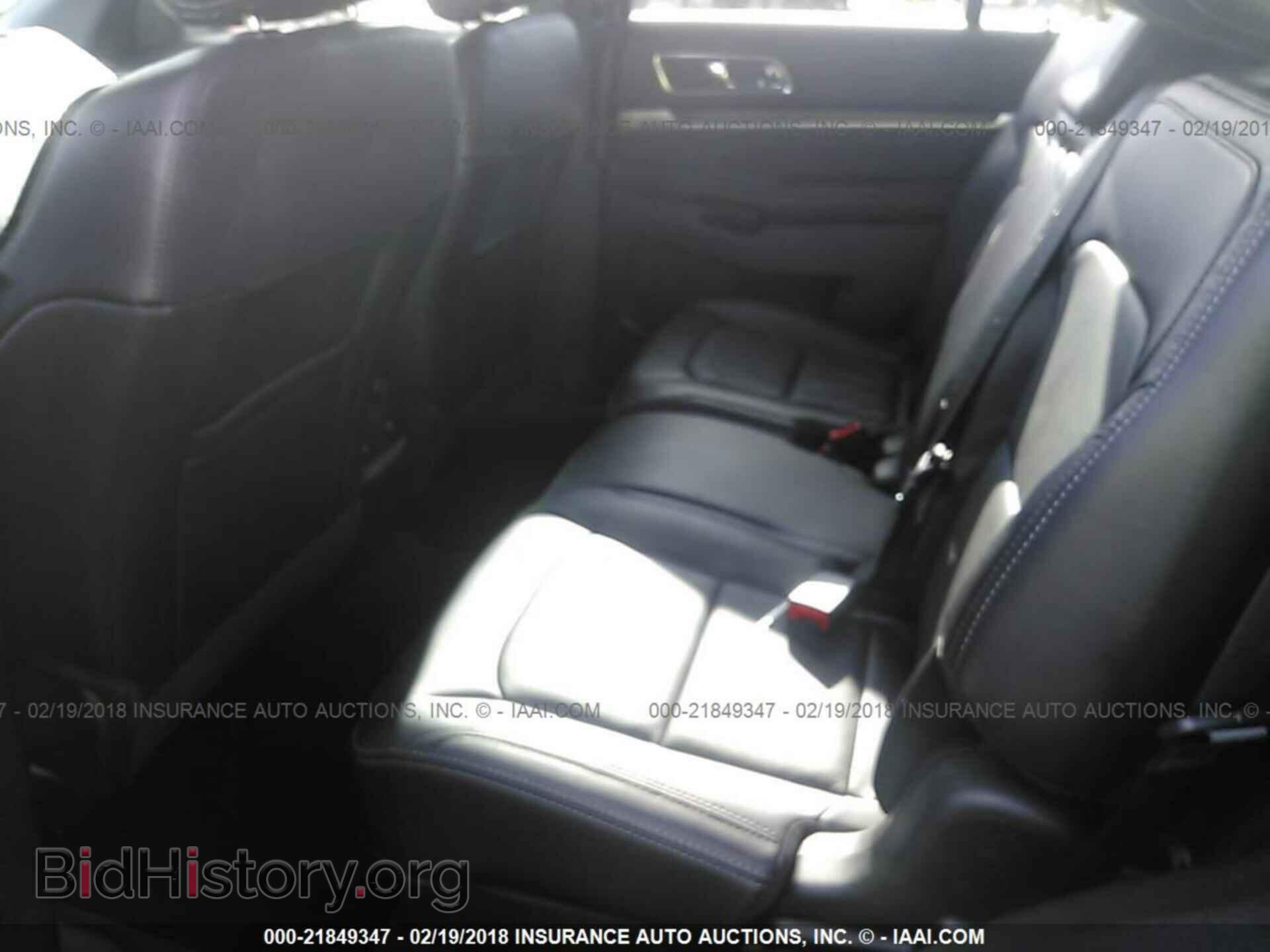 2017 Ford Explorer - VIN: 1FM5K8F8XHGD43392 - Фото 8