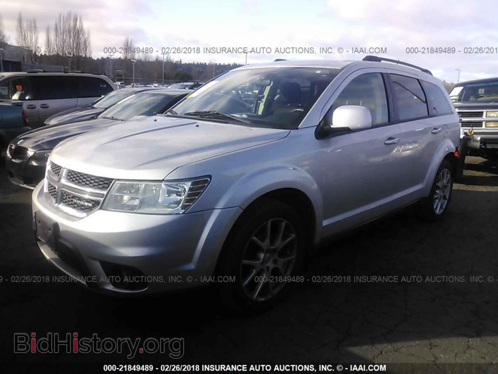 2011 Dodge Journey - VIN: 3D4PH1FG1BT561091 - Фото 2