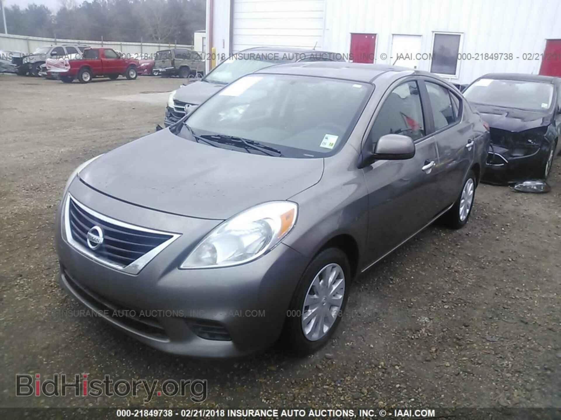 2012 Nissan Versa - VIN: 3N1CN7AP6CL924729 - Фото 2