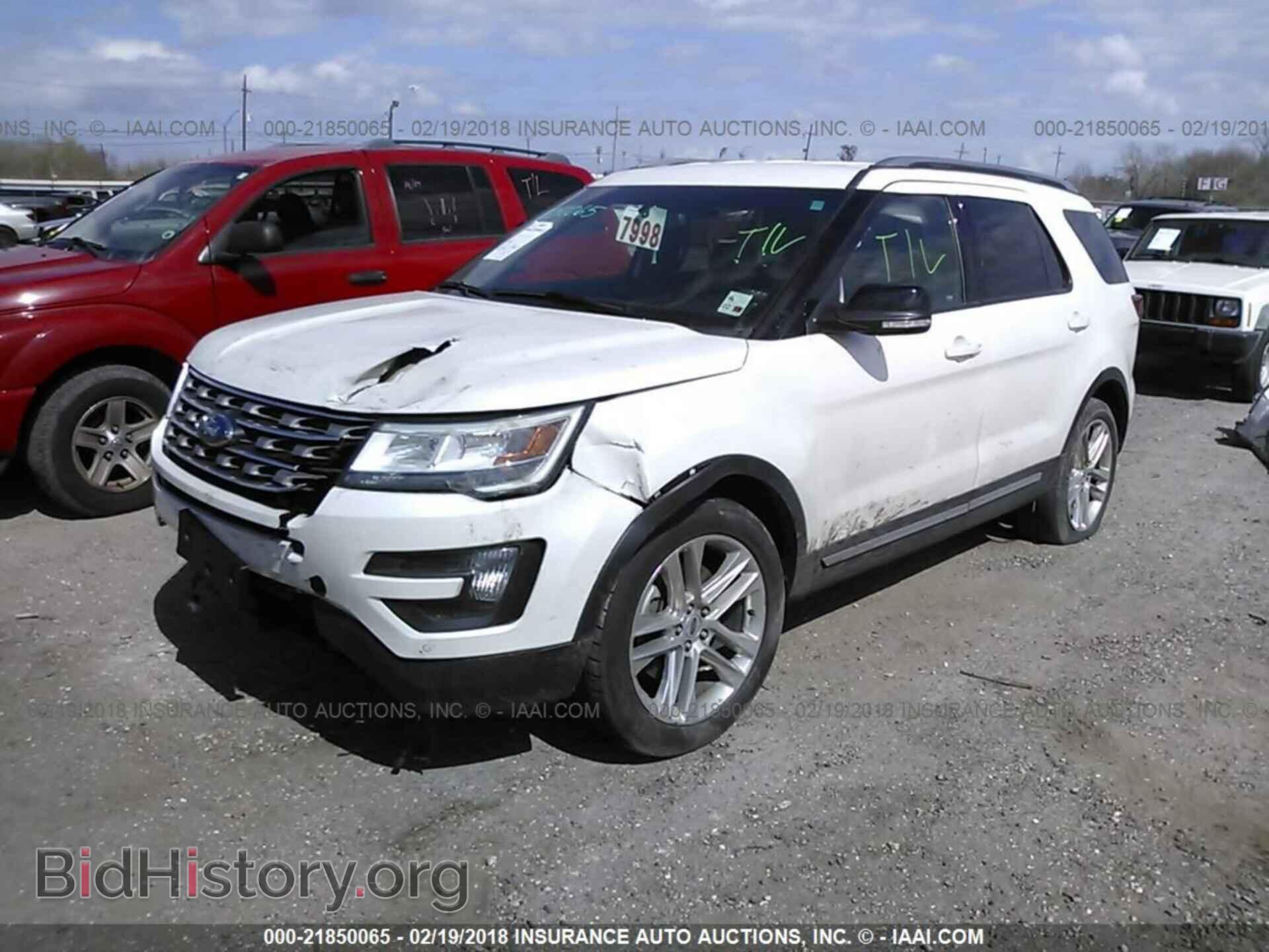 2016 Ford Explorer - VIN: 1FM5K7D82GGA82643 - Photo 2