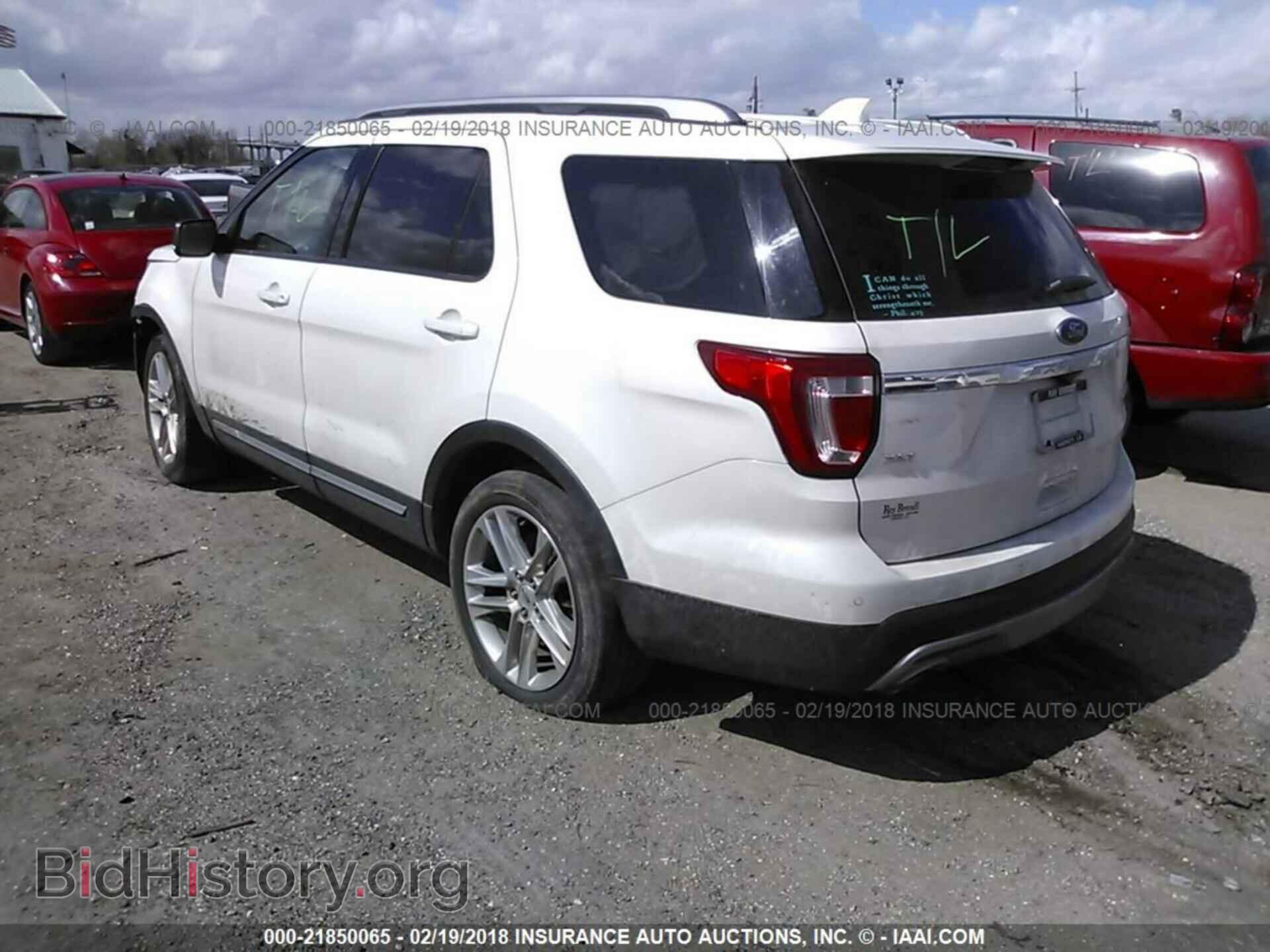 2016 Ford Explorer - VIN: 1FM5K7D82GGA82643 - Photo 3