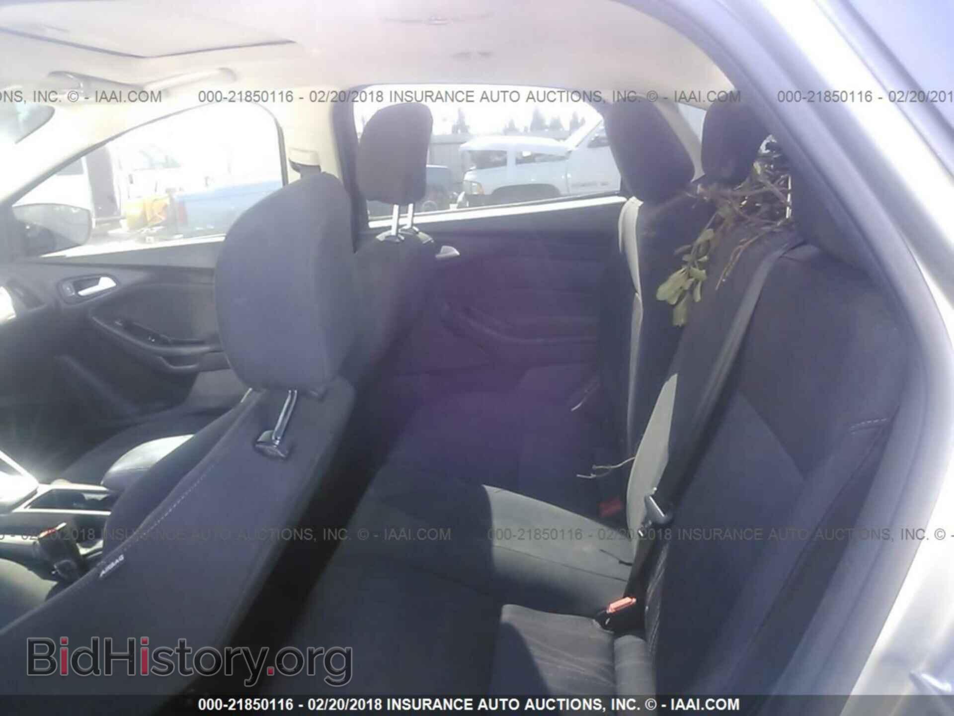 2016 Ford Focus - VIN: 1FADP3F28GL223764 - Фото 8