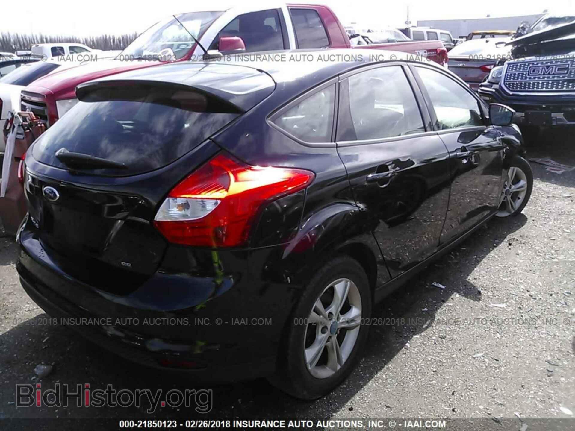 2012 Ford Focus - VIN: 1FAHP3K20CL111204 - Photo 4