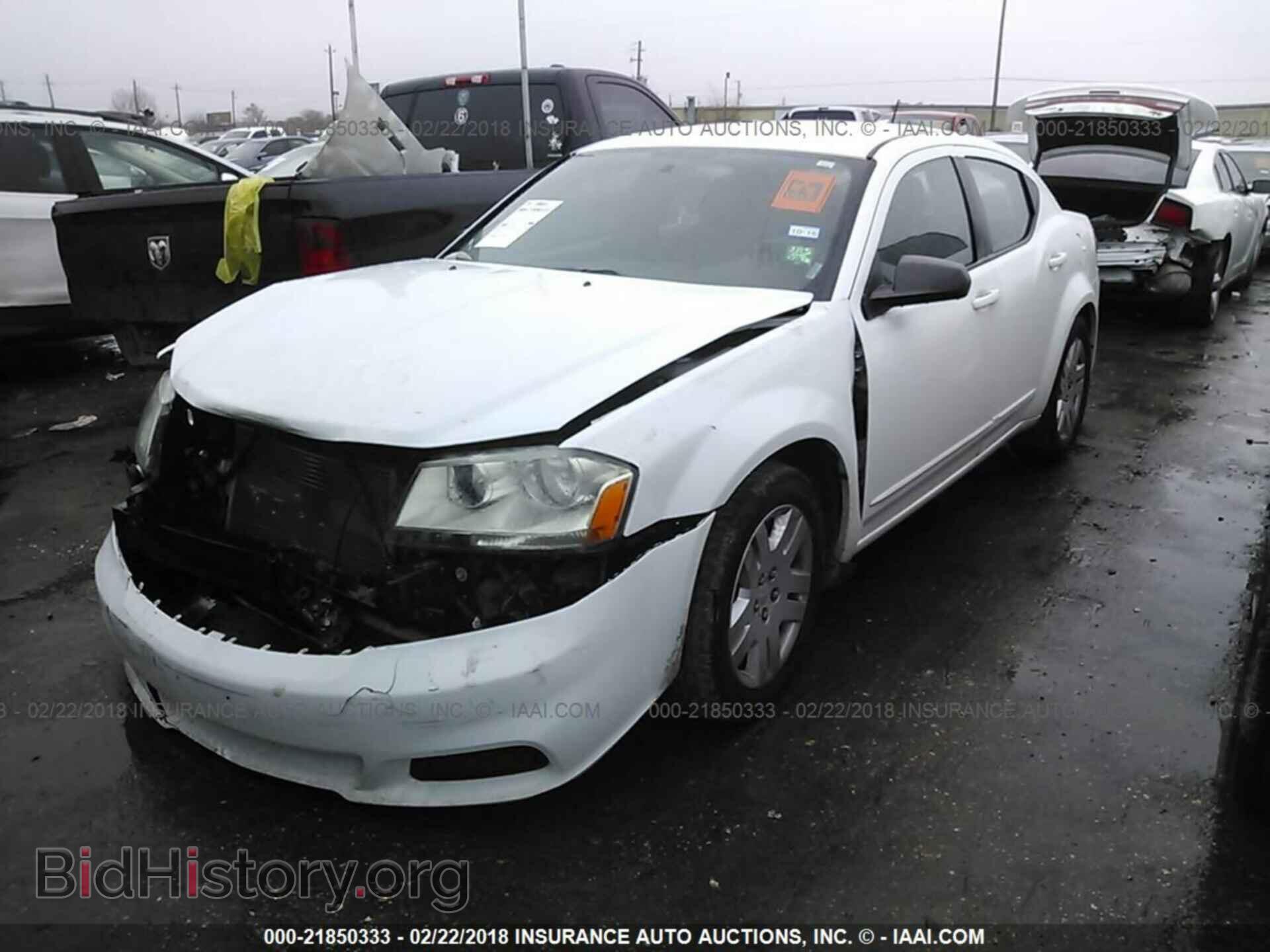 2014 Dodge Avenger - VIN: 1C3CDZABXEN214367 - Photo 2