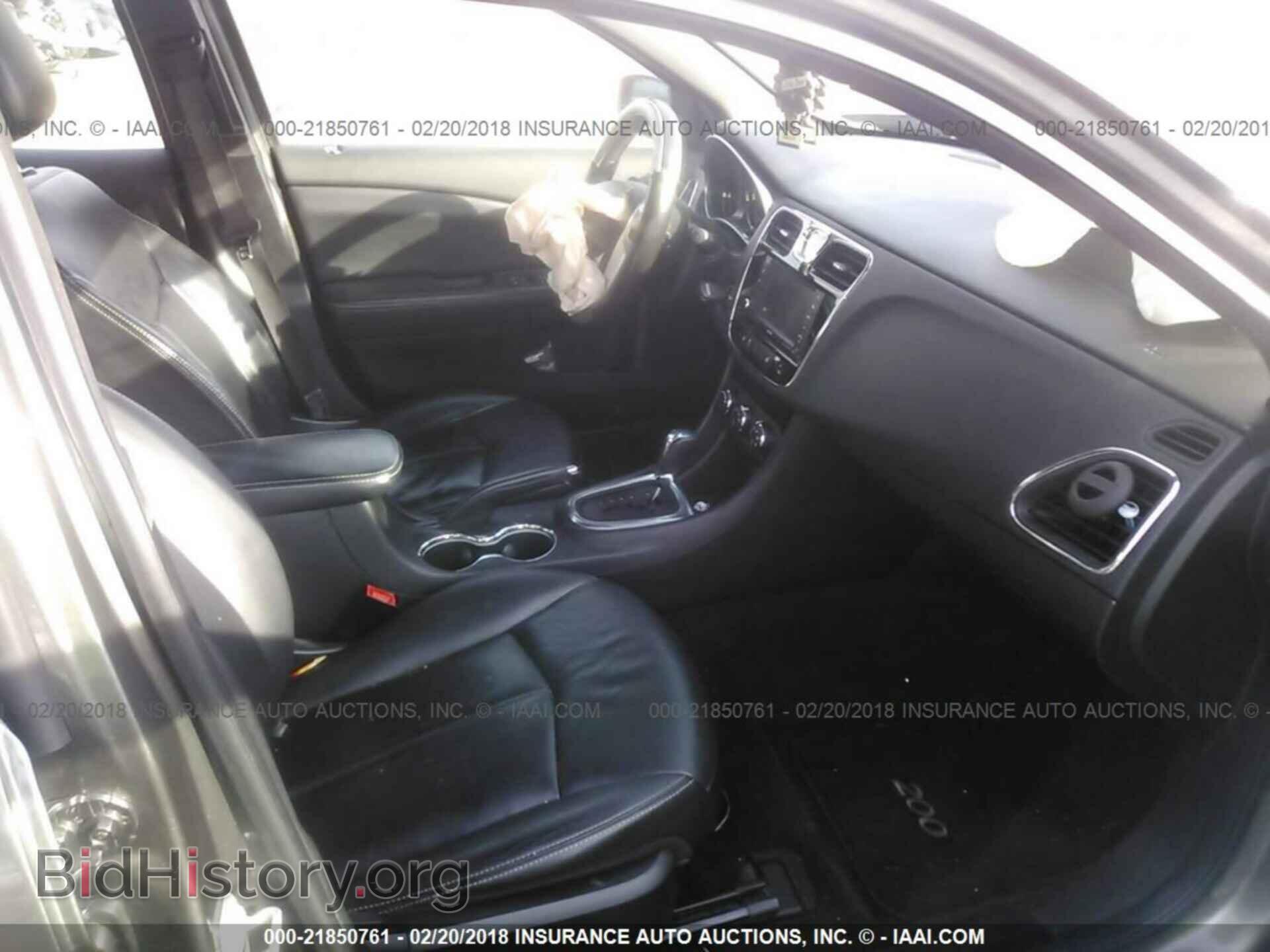 2012 Chrysler 200 - VIN: 1C3CCBCBXCN288960 - Photo 5