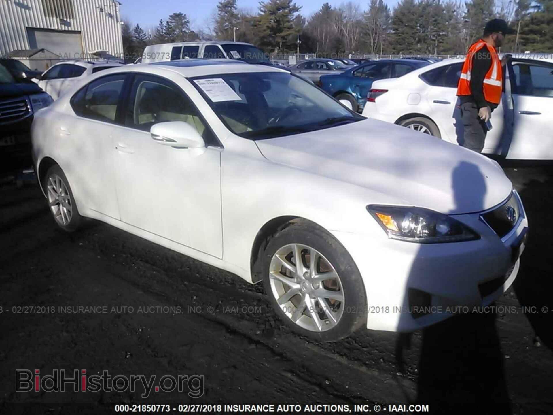 Photo JTHCF5C25C5056589 - Lexus Is 2012