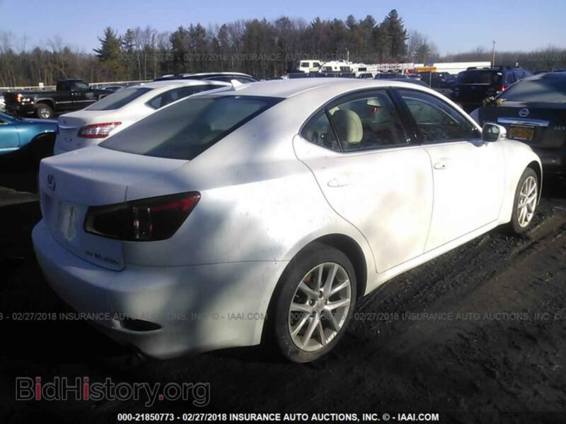 2012 Lexus IS (VIN JTHCF5C25C5056589) — фото 4 из 10