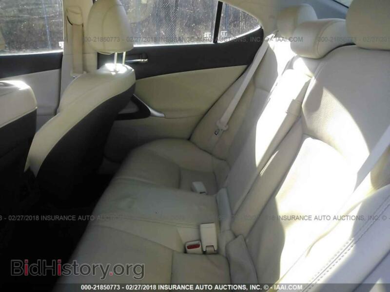2012 Lexus IS (VIN JTHCF5C25C5056589) — фото 8 из 10