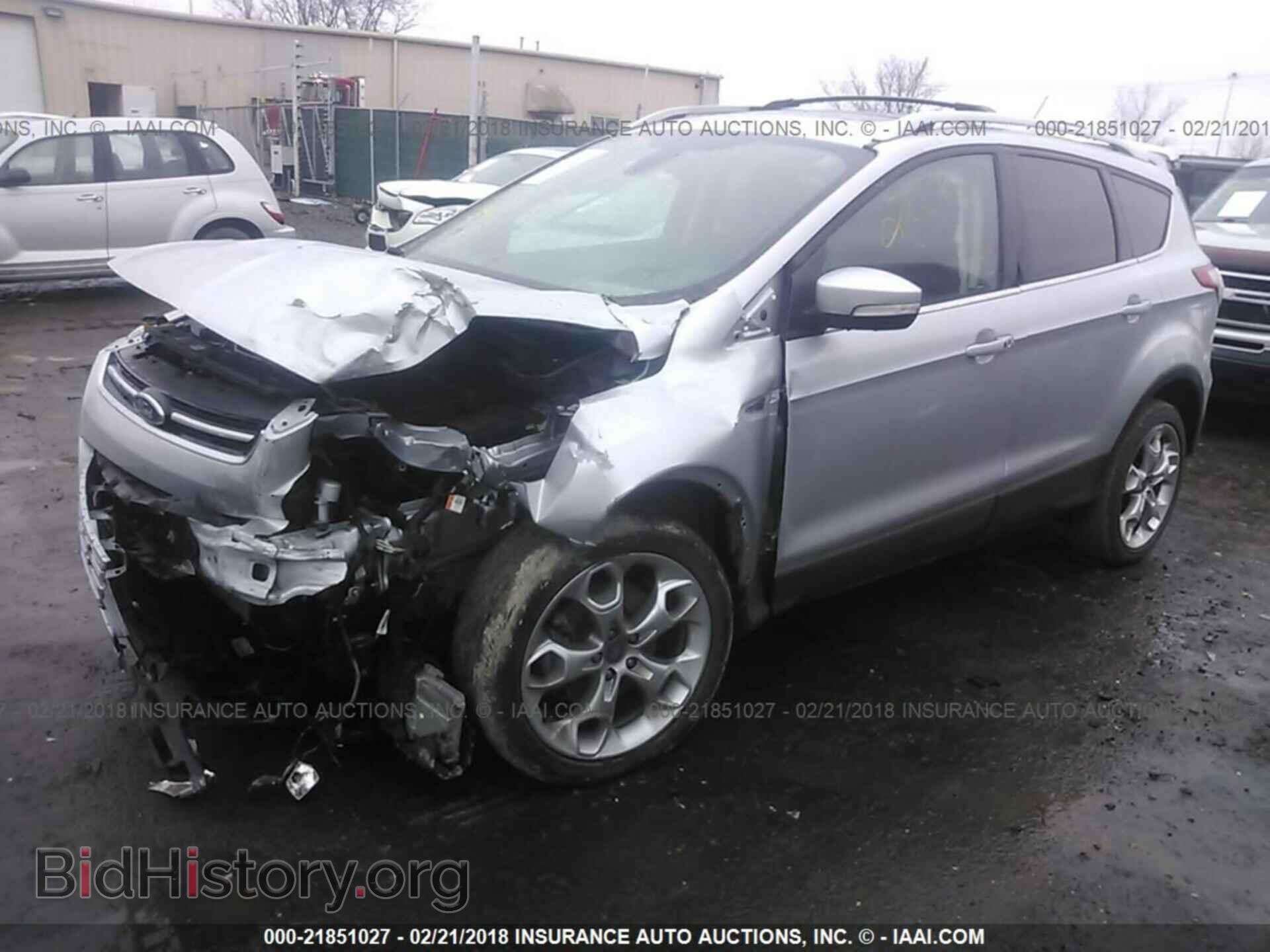 2013 Ford Escape - VIN: 1FMCU9J98DUB45140 - Photo 2