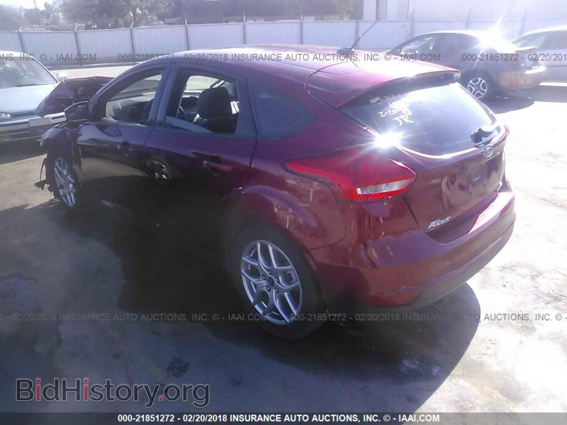 2015 Ford Focus - VIN: 1FADP3K27FL271017 - Photo 3