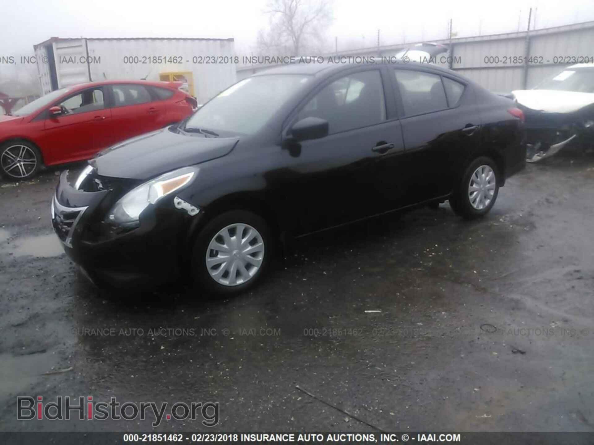 2017 Nissan Versa - VIN: 3N1CN7AP1HL823105 - Фото 2
