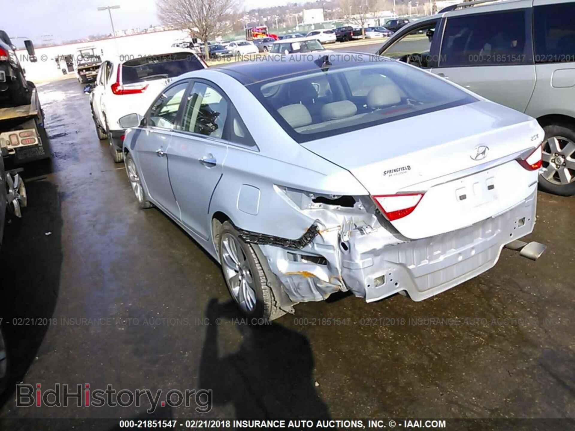2012 Hyundai Sonata - VIN: 5NPEC4AB9CH443792 - Photo 3