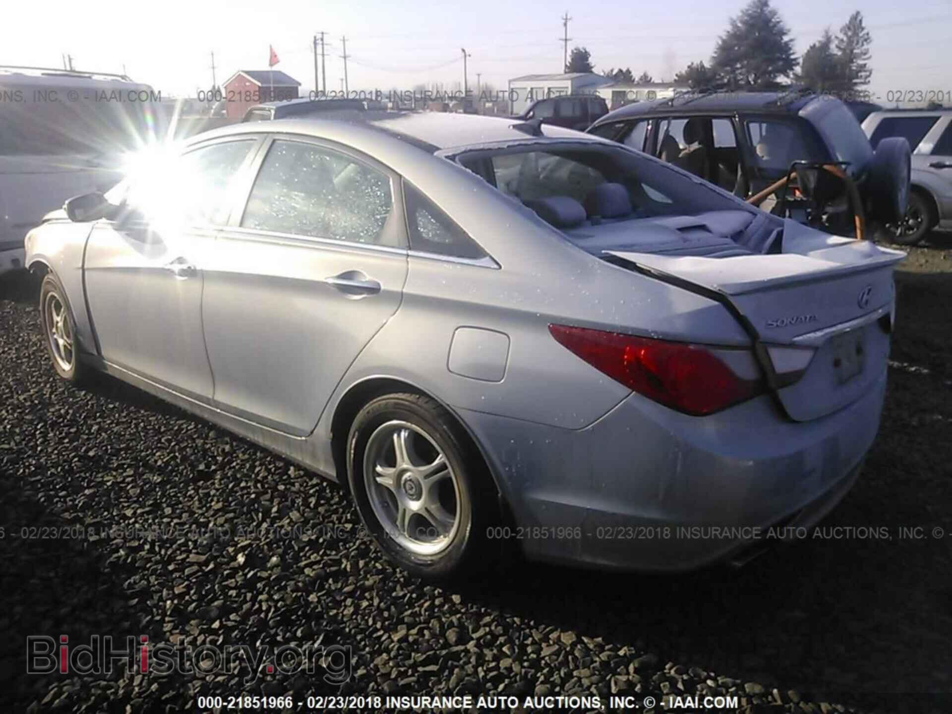 2012 Hyundai Sonata - VIN: 5NPEC4AB0CH368870 - Фото 3