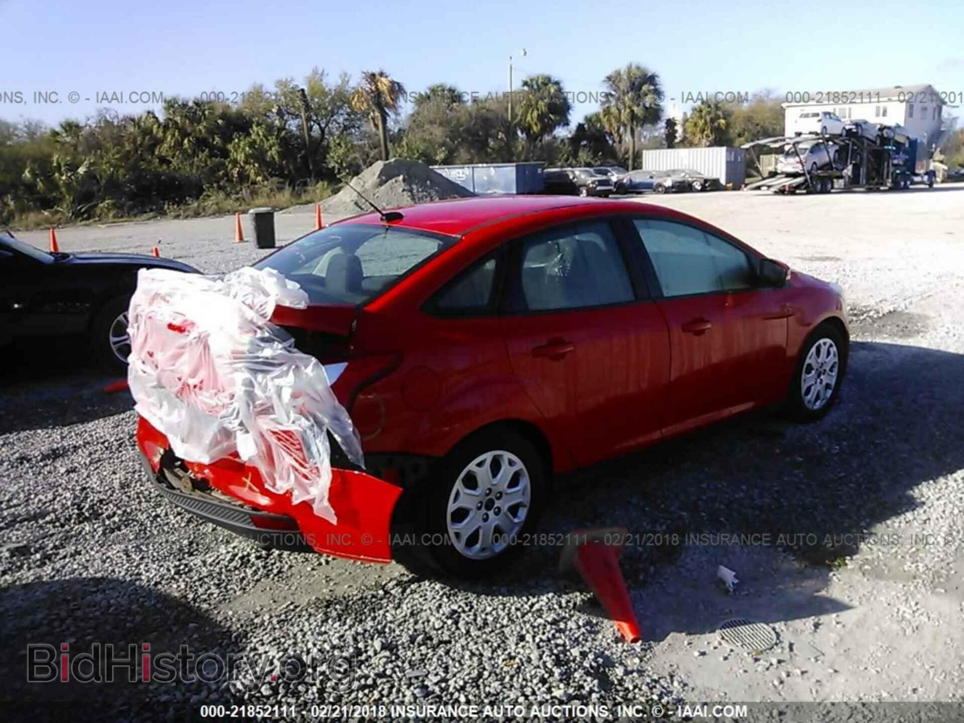 2014 Ford Focus - VIN: 1FADP3F27EL331306 - Photo 4