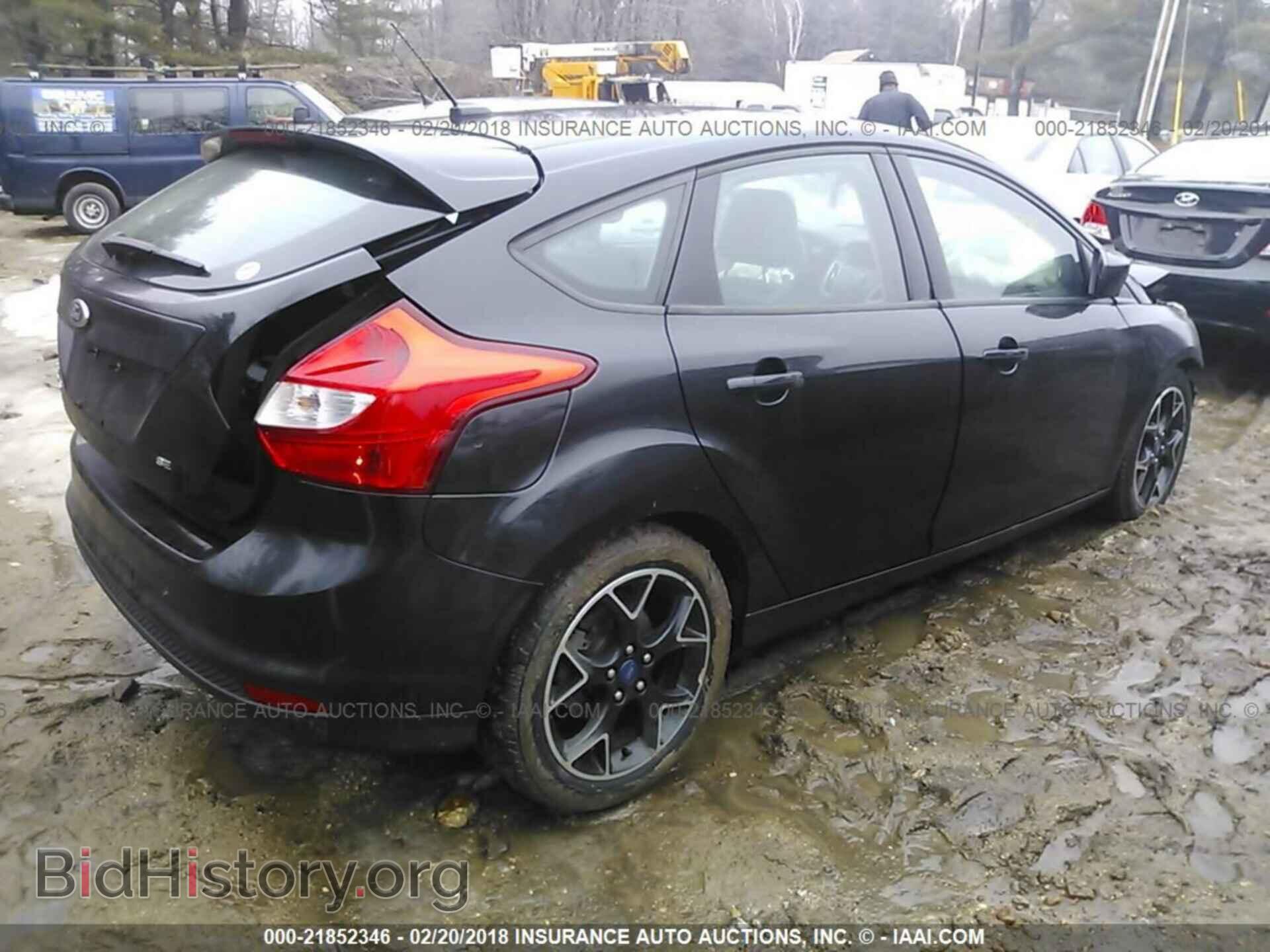 2012 Ford Focus - VIN: 1FAHP3K27CL296822 - Photo 4
